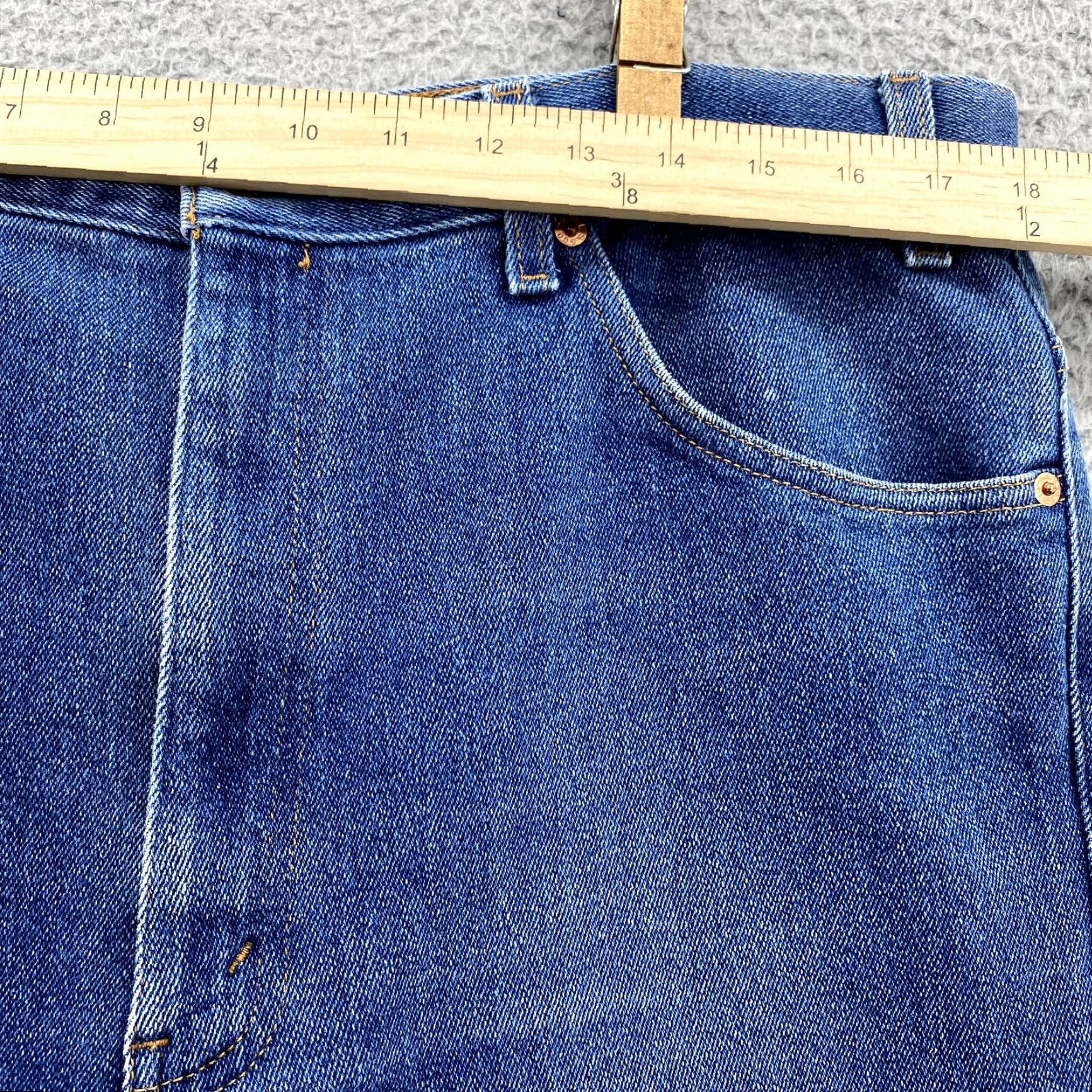 Levi's VINTAGE Levi's Jeans 517 Mens Denim 36x23 Bootcut Cropped Inseam 90s City Western Casual 5-Pocket Levi's 500 Series Jeans Size US 36 / EU 52 - 3 Thumbnail
