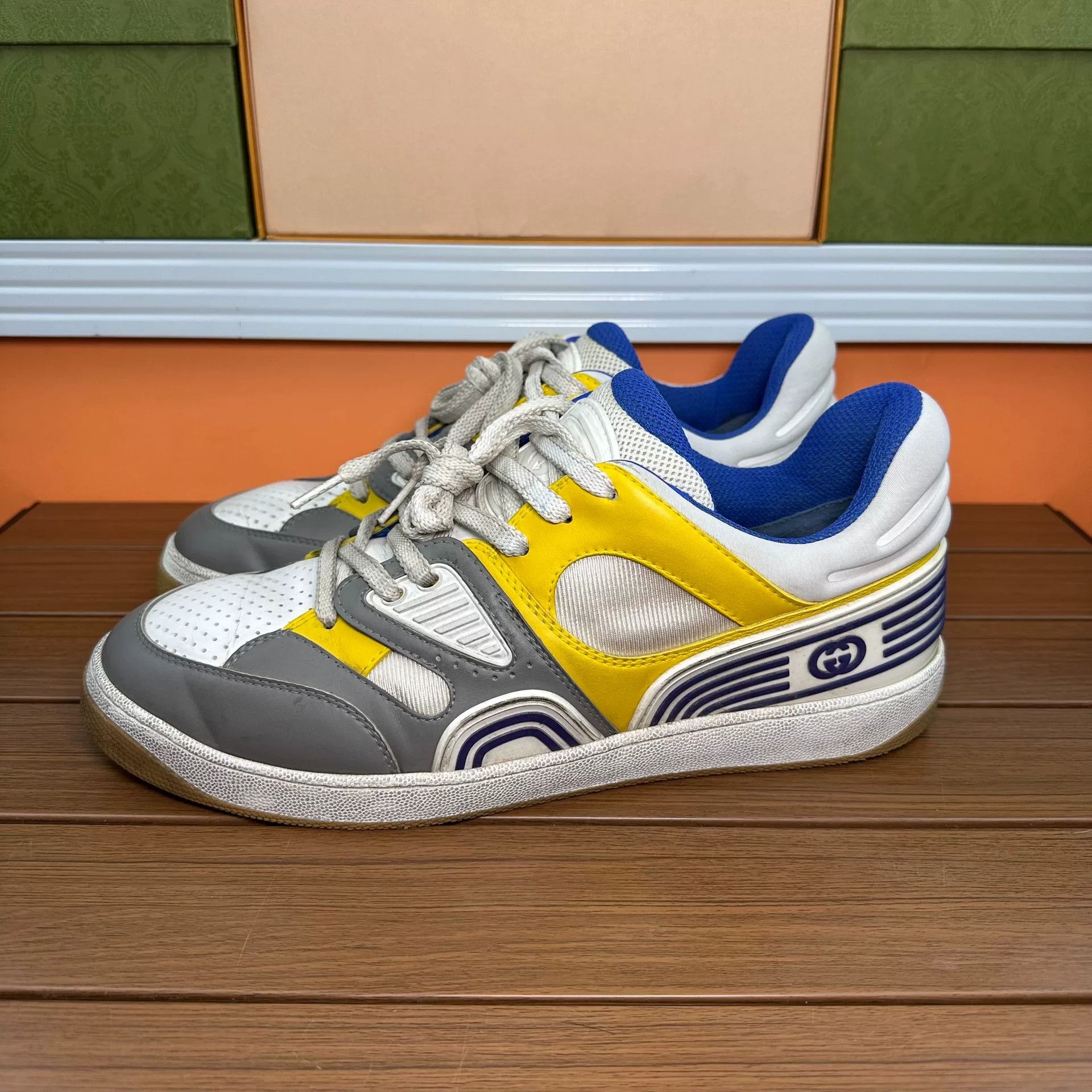 Gucci Gucci Multi Lowtop Sneakers 11 Men Size US 11 / EU 44 - 1 Thumbnail