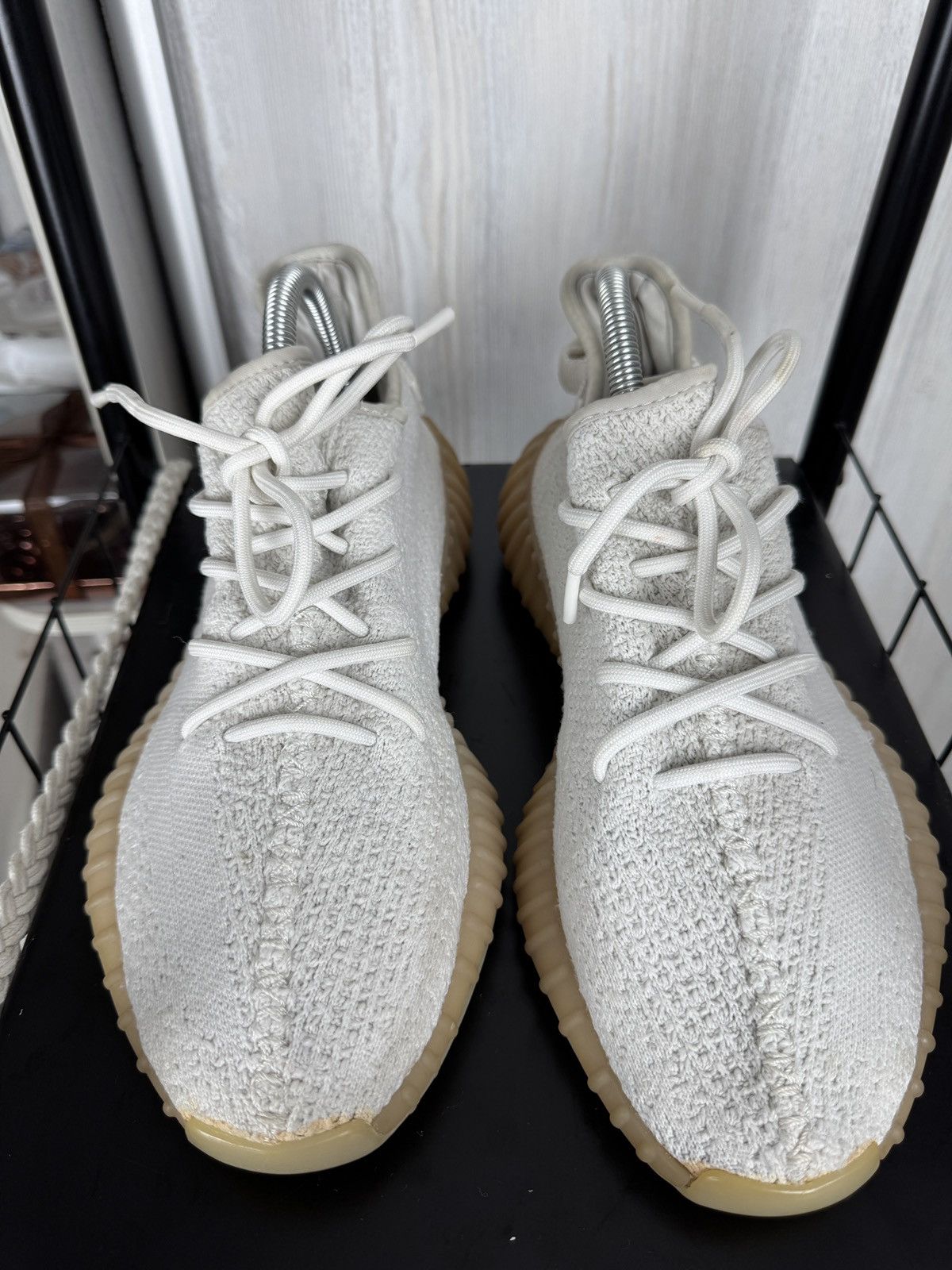 Adidas CP9366 Adidas Yeezy Boost 350 V2 Cream Triple White Size US 9.5 / EU 42-43 - 6 Thumbnail