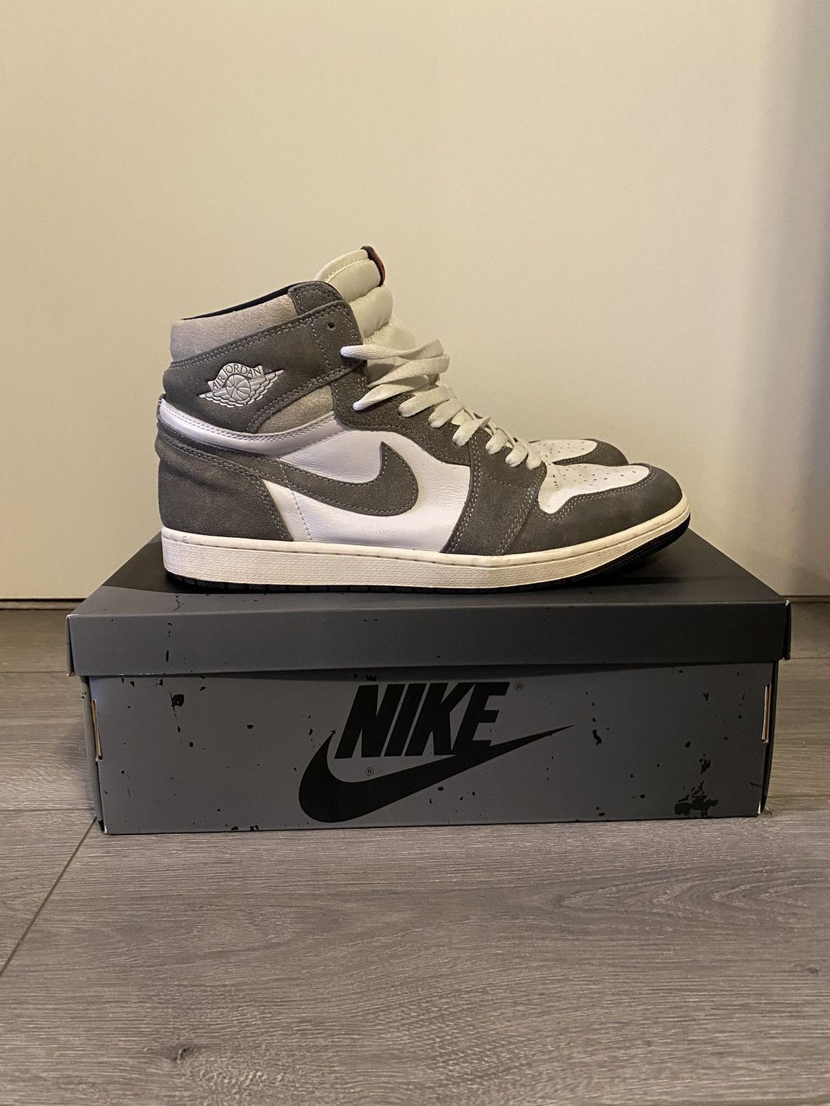 Nike Air Jordan Retro High OG ‘Washed Grey’ Size US 12.5 / EU 45-46 - 3 Thumbnail