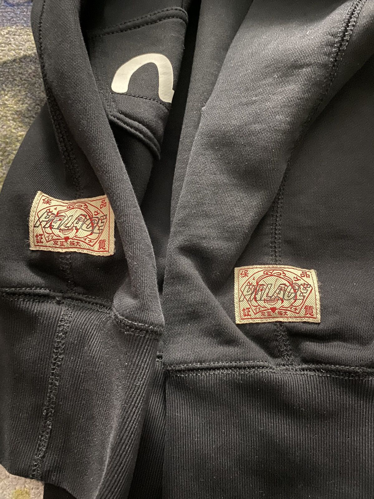 Evisu × Palace Palace x Evisu Multi Pocket Crewneck Size US L / EU 52-54 / 3 - 3 Thumbnail