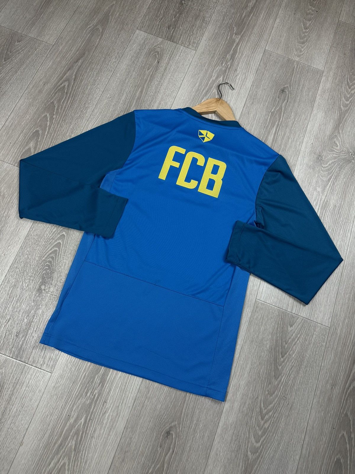 Other Nike Barcelona FC 2011-12 Training Soccer Long Sleeve Jersey Size US S / EU 44-46 / 1 - 9 Thumbnail