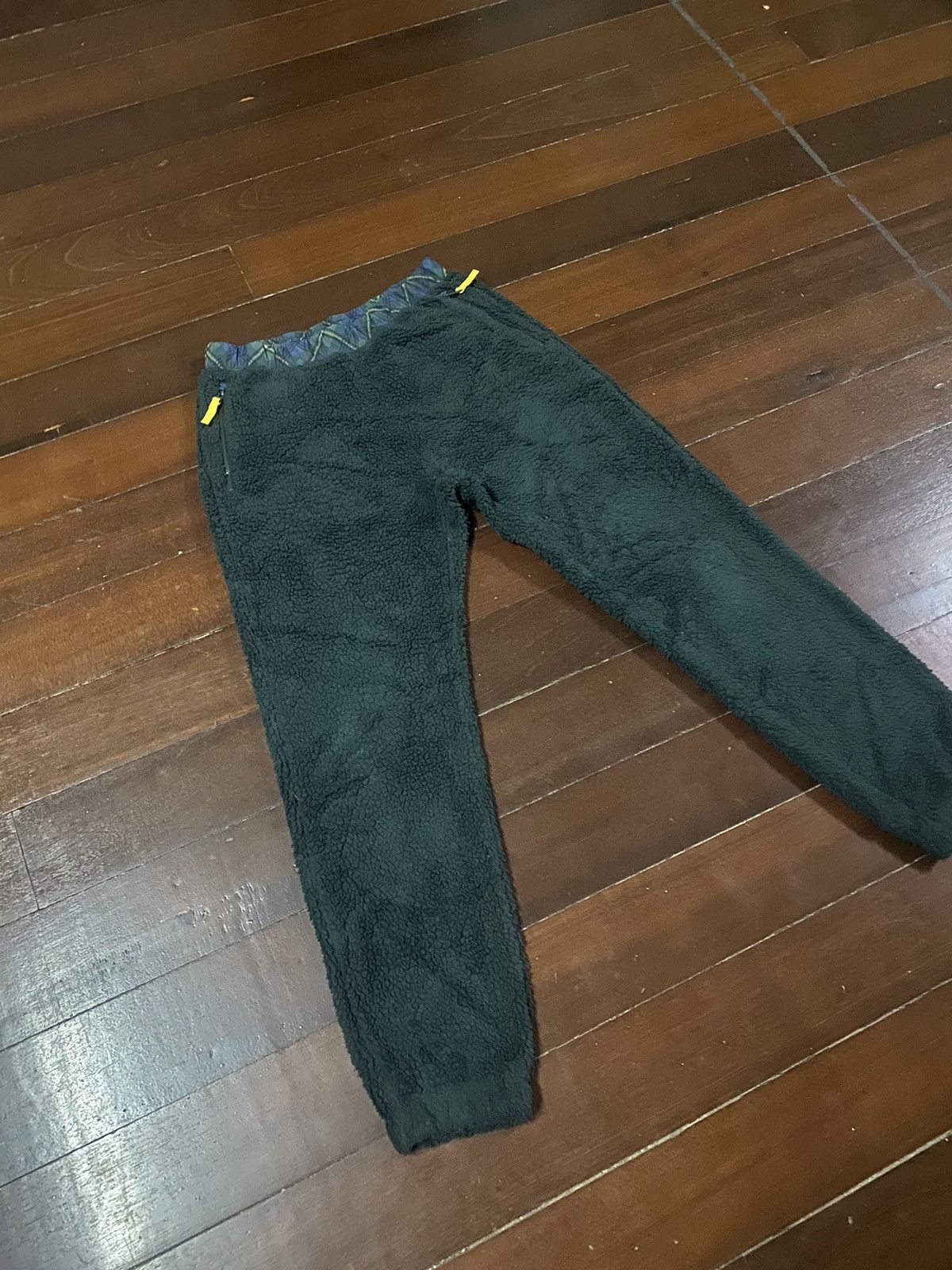 JW Anderson × Nigo × Uniqlo Crazy Baggy J.W Anderson x Uniqlo Fleece Hip Hop Pants Size US 31 - 2 Thumbnail
