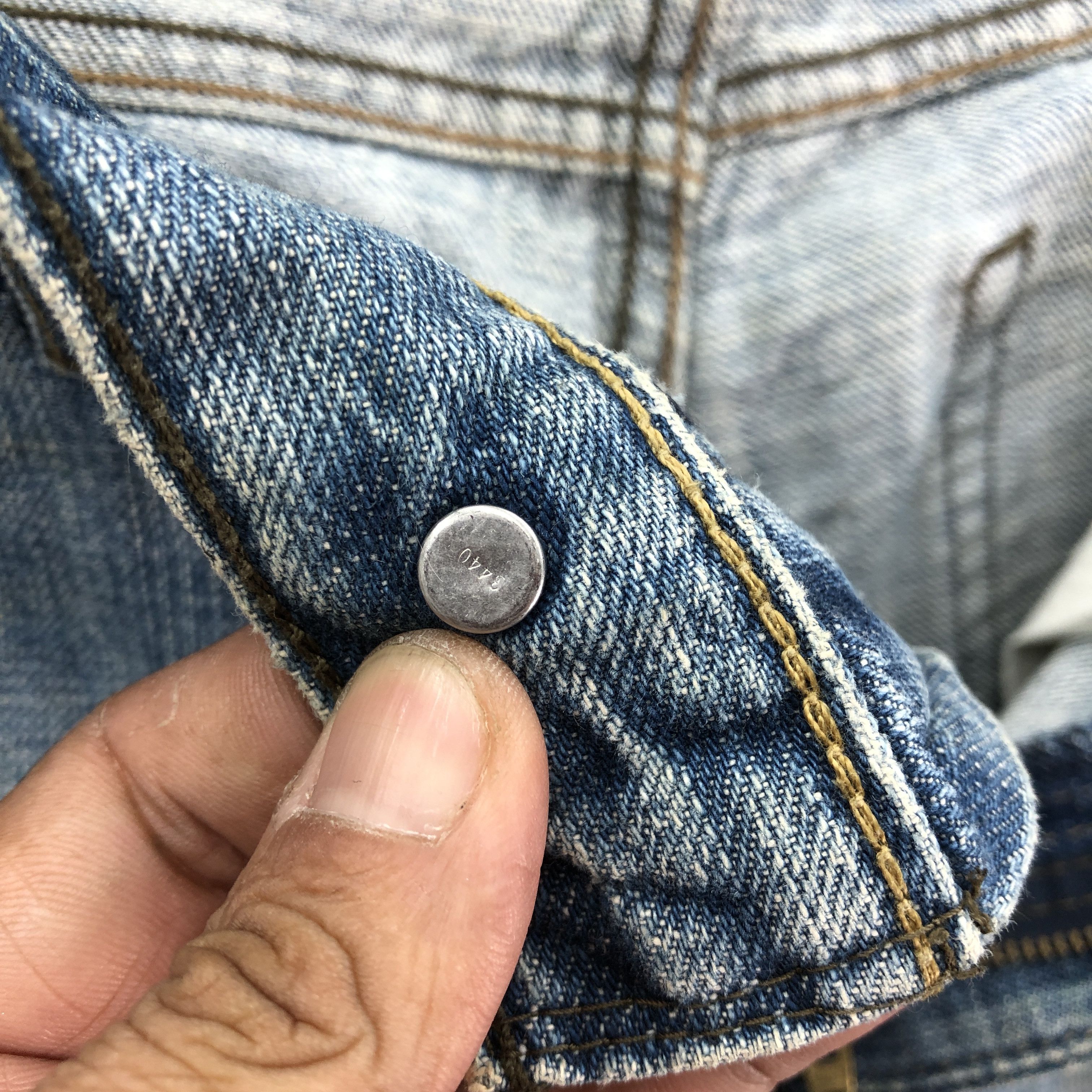 Levi's Vintage Levis 514 Faded Jeans Levi's Dirty Light Wash Denim Size US 32 / EU 48 - 7 Thumbnail