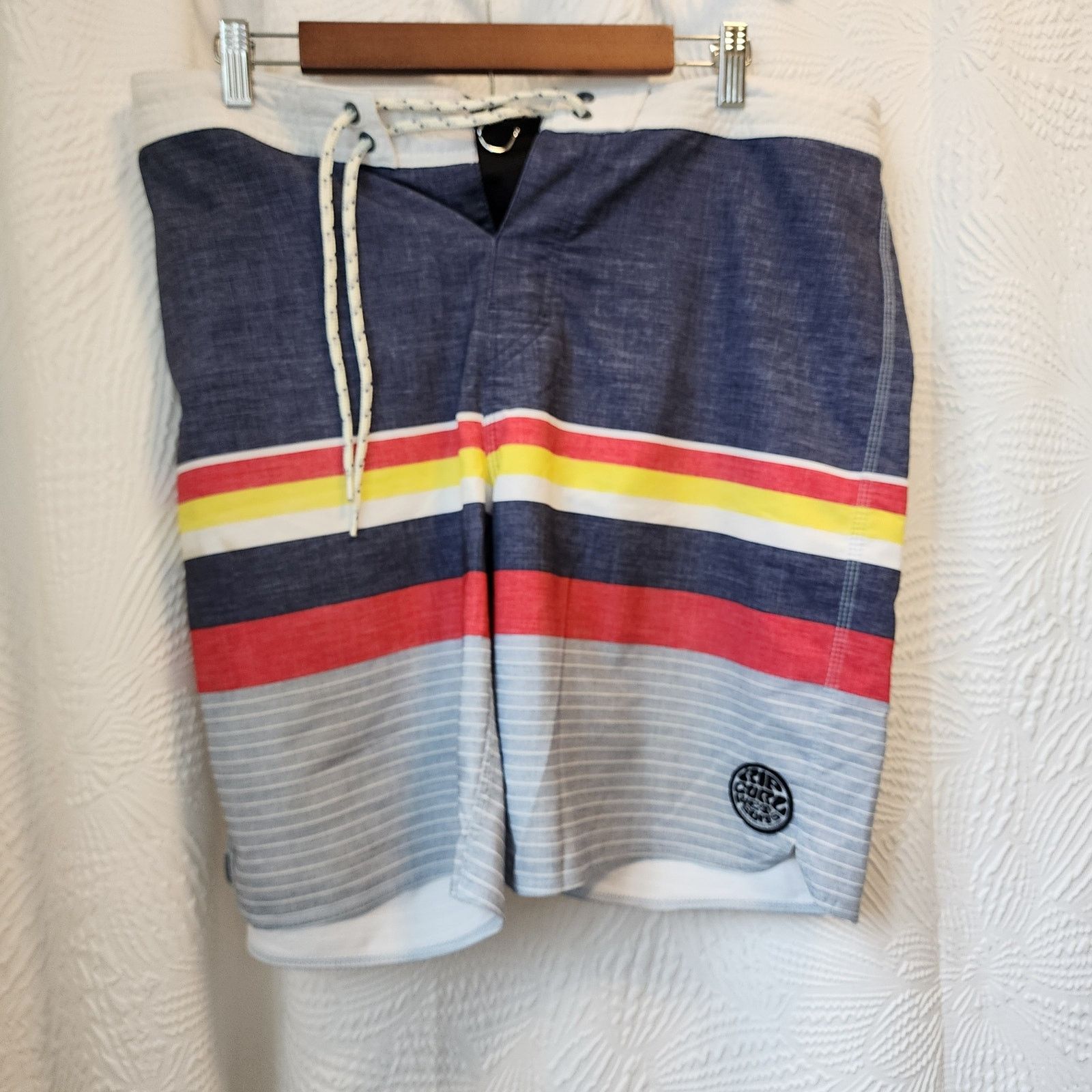 Rip Curl Rip Curl Men's Board Shorts 34 Blue w/ Red Yellow White Size US 34 / EU 50 - 1 Thumbnail