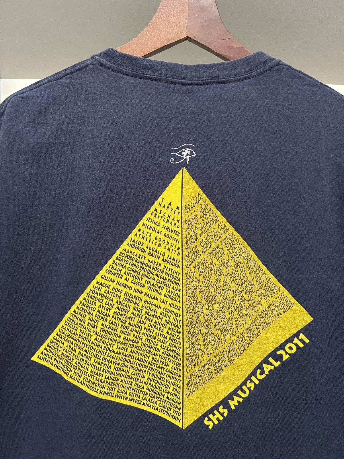 Vintage Elton John & Tim Rice’s AIDA Broadway Musical Tee Shirt Size US L / EU 52-54 / 3 - 7 Thumbnail