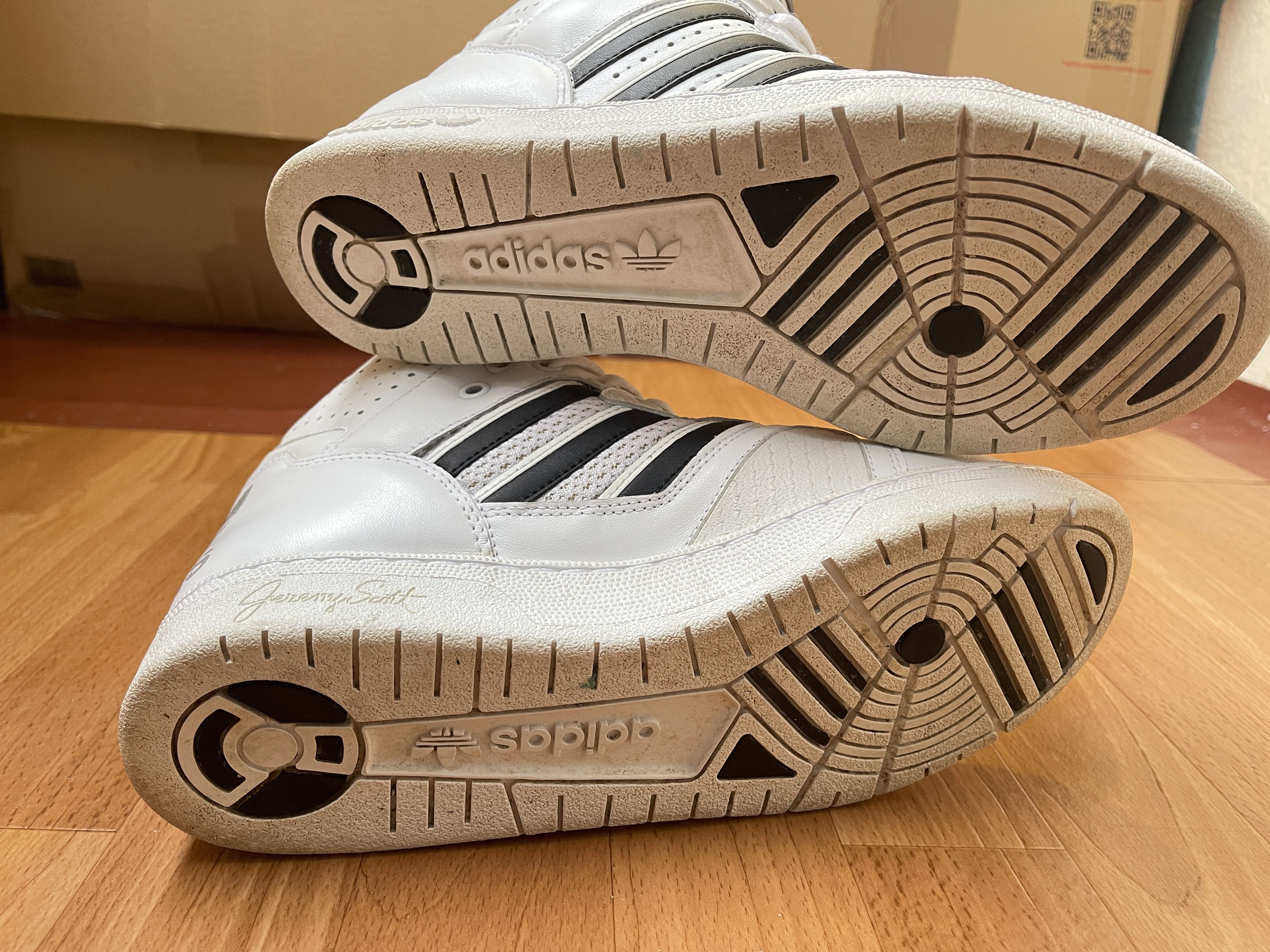 Adidas × Jeremy Scott Adidas sneakers, Jeremy Scott Instinct, Hi Top shoes, V24529 Size US 9 / EU 42 - 16 Thumbnail