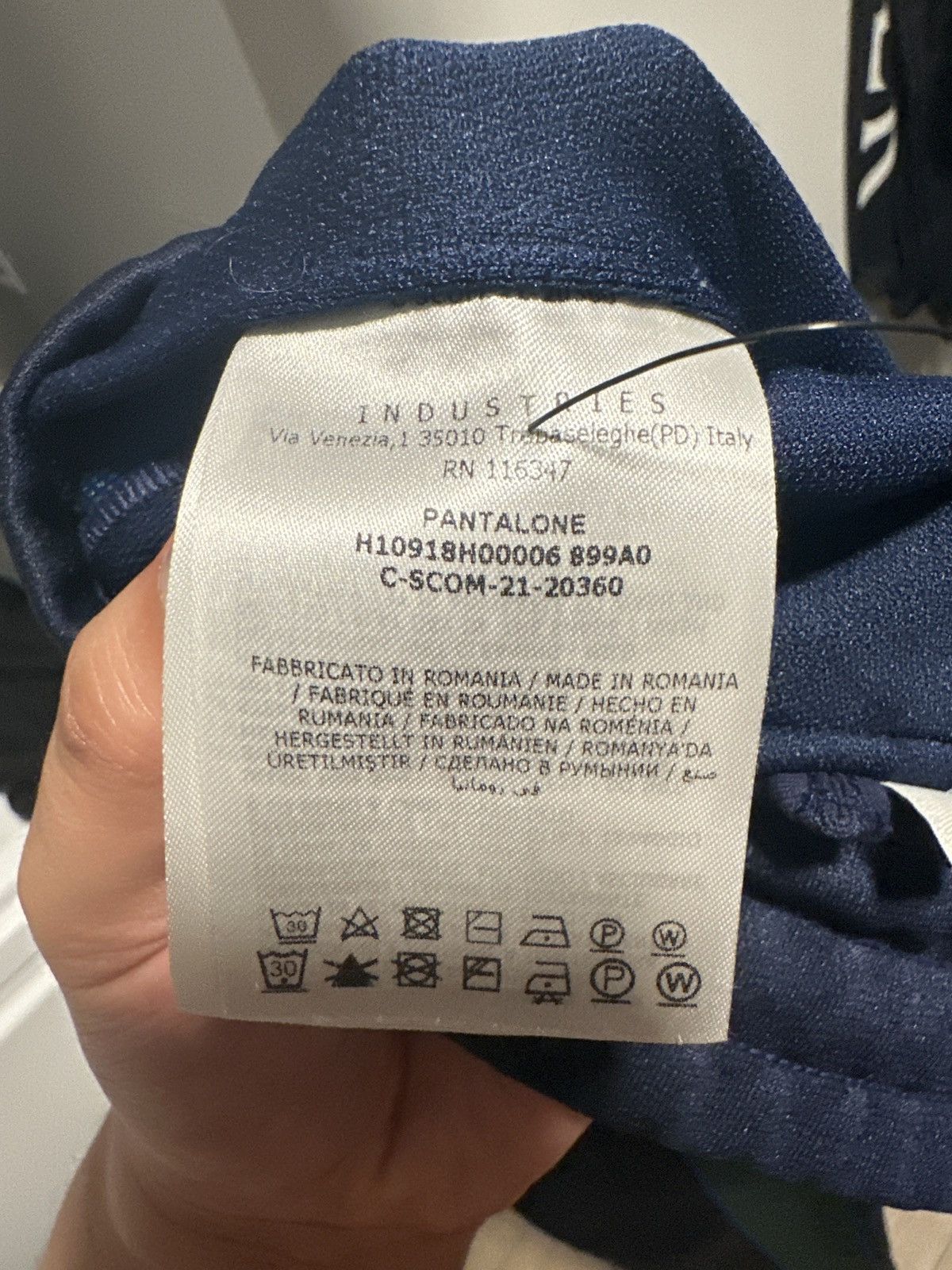 Moncler Moncler track pants Size US 31 - 7 Thumbnail