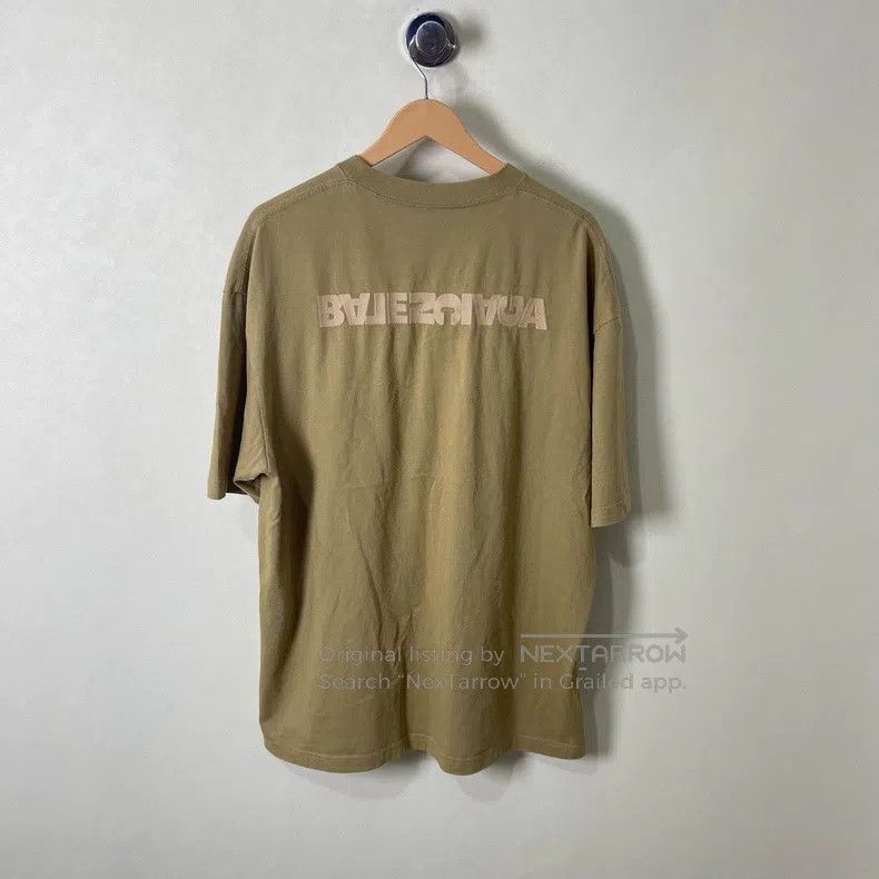Balenciaga Balenciaga Embroidered reversed letter short sleeve size 2 Size US M / EU 48-50 / 2 - 2 Thumbnail