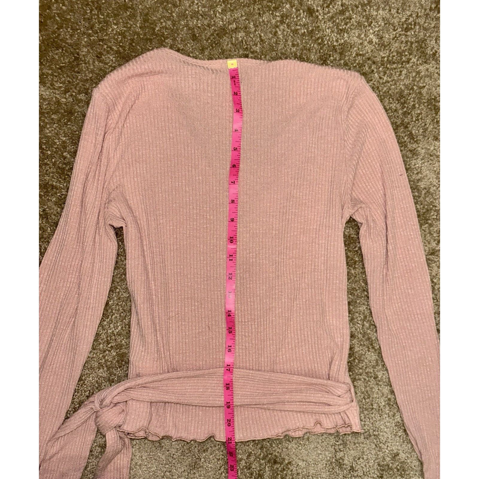 Abercrombie & Fitch Abercrombie & Fitch Ballet Wrap Pink Top Large Y2K Coquette Size L / US 10 / IT 46 - 11 Thumbnail