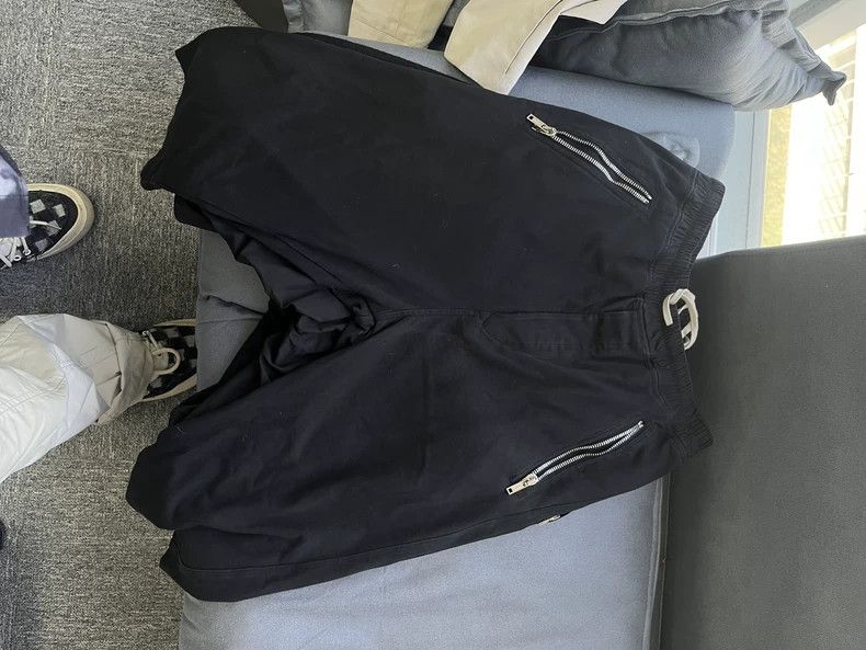 Rick Owens Rick Owens size US 48 Black shorts 2504-Nextarrow Size US 32 / EU 48 - 1 Thumbnail