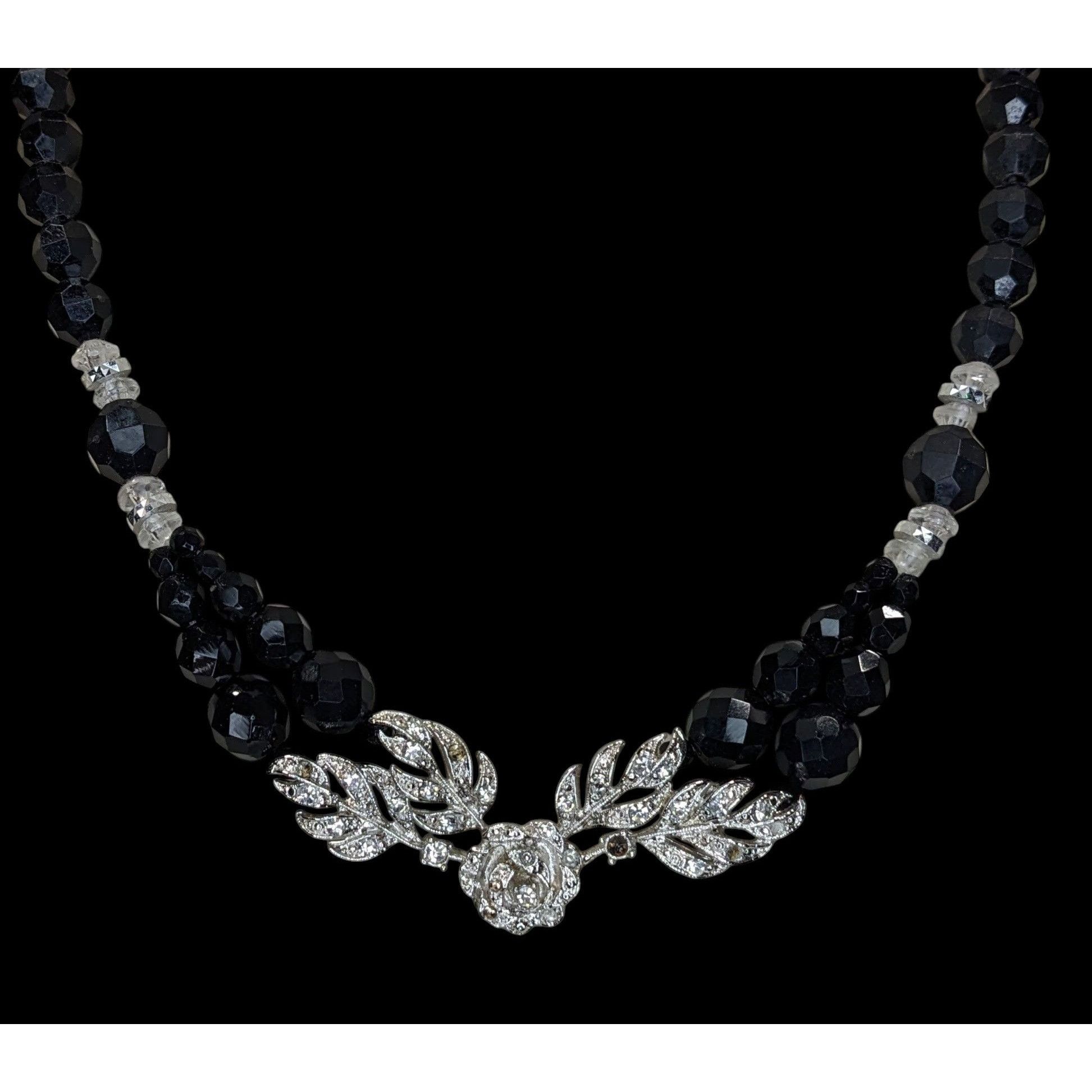 Other Glam Goth Floral Beaded Necklace Size ONE SIZE - 3 Thumbnail