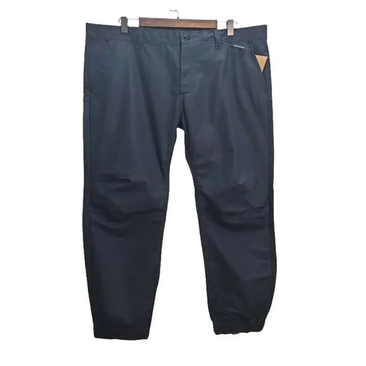 Burberry Burberry Casual Fitted Pants Navy Blue Size US 44 / EU 60 - 1 Thumbnail
