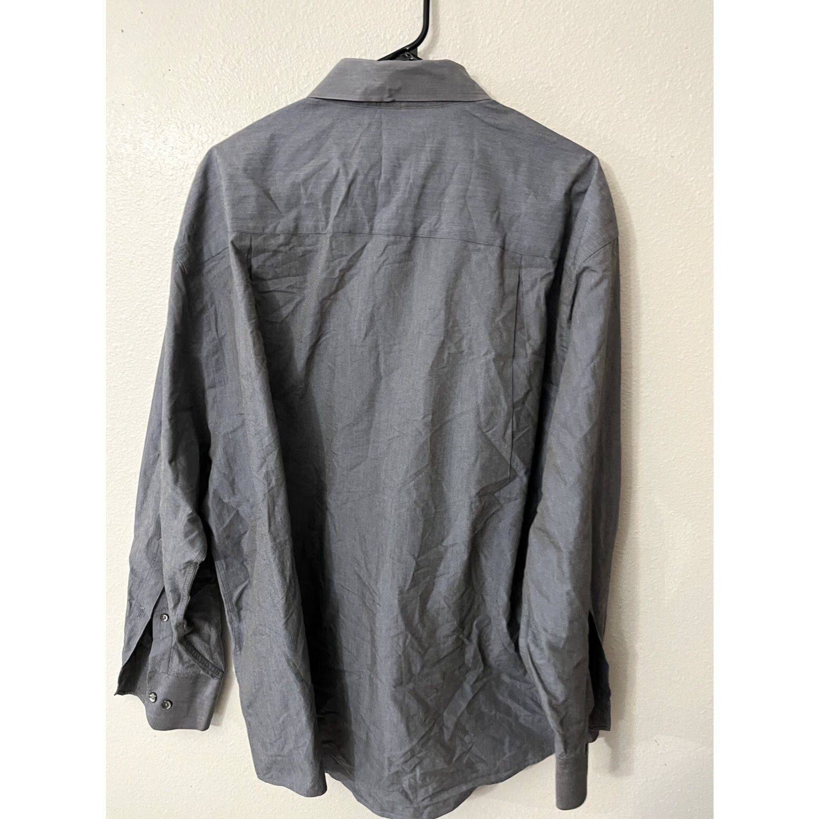 Kenneth Cole Kenneth Cole Button-Down Shirt Men 17.5 Gray Solid Wrinkle Free Modern Fit Casual Business Size US XL / EU 56 / 4 - 2 Thumbnail