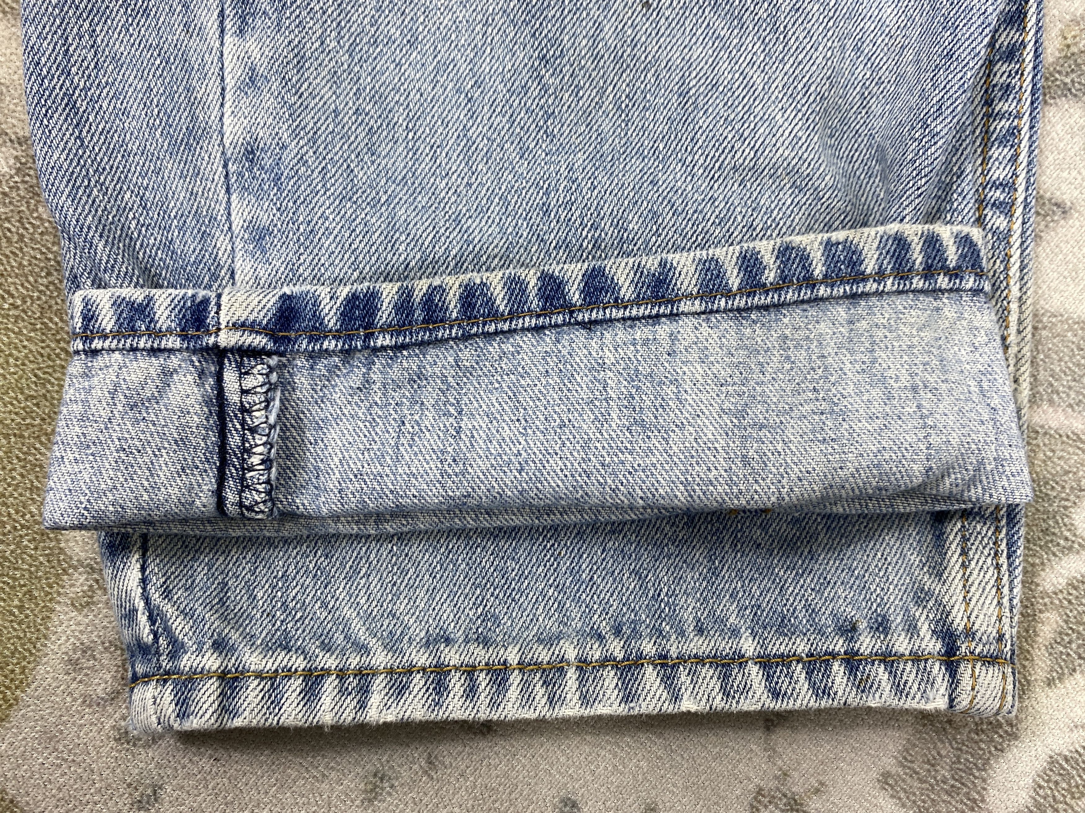 Levi's Vintage Levi's 560 Light Wash Denim 34 x 29 -JN500 Size US 34 / EU 50 - 15 Thumbnail