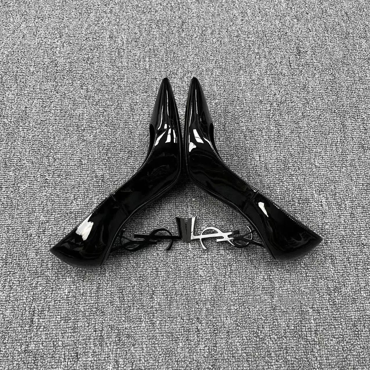 Saint Laurent Paris black patent leather high heels. Size US 7.5 / IT 37.5 - 4 Thumbnail