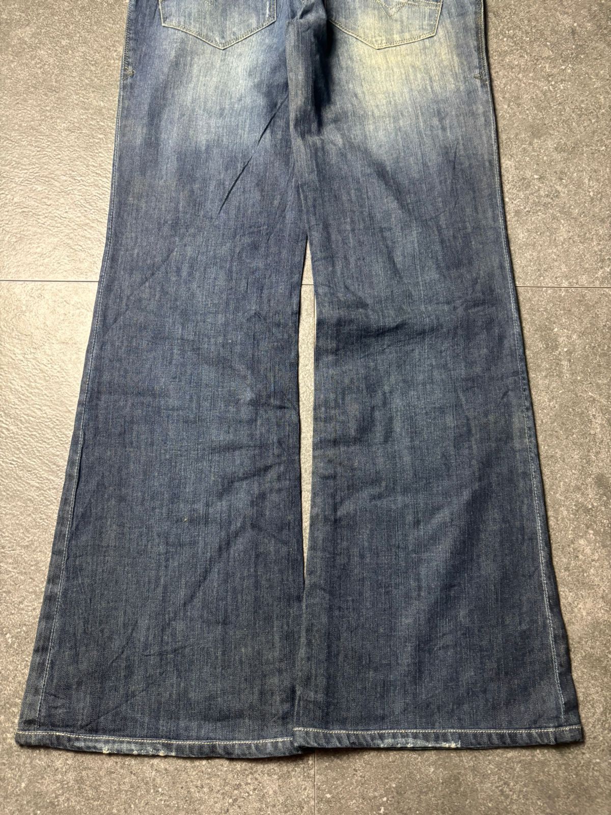 Diesel 2000s Diesel Melty Super Flared Stretch Jeans Size 28" / US 6 / IT 42 - 11 Thumbnail