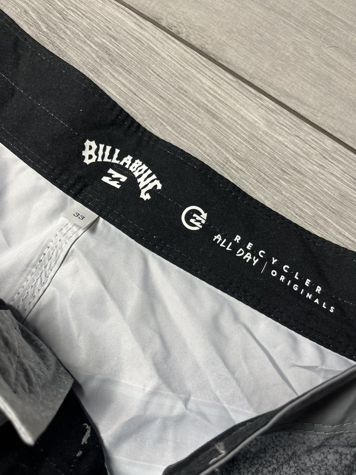 Billabong Billabong shorts surf style size 33 Size US 33 - 3 Thumbnail