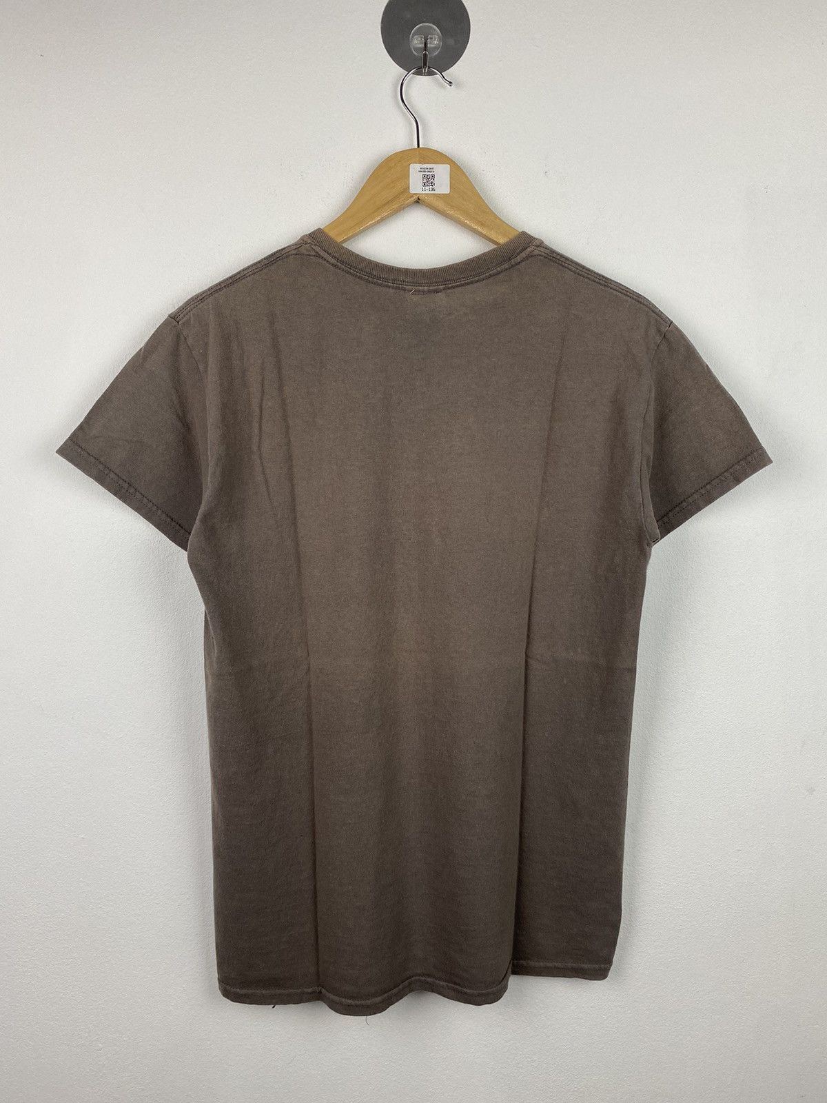 Band Tees Vintage Y2K Grunge Is Dead T-shirt Size US S / EU 44-46 / 1 - 6 Thumbnail