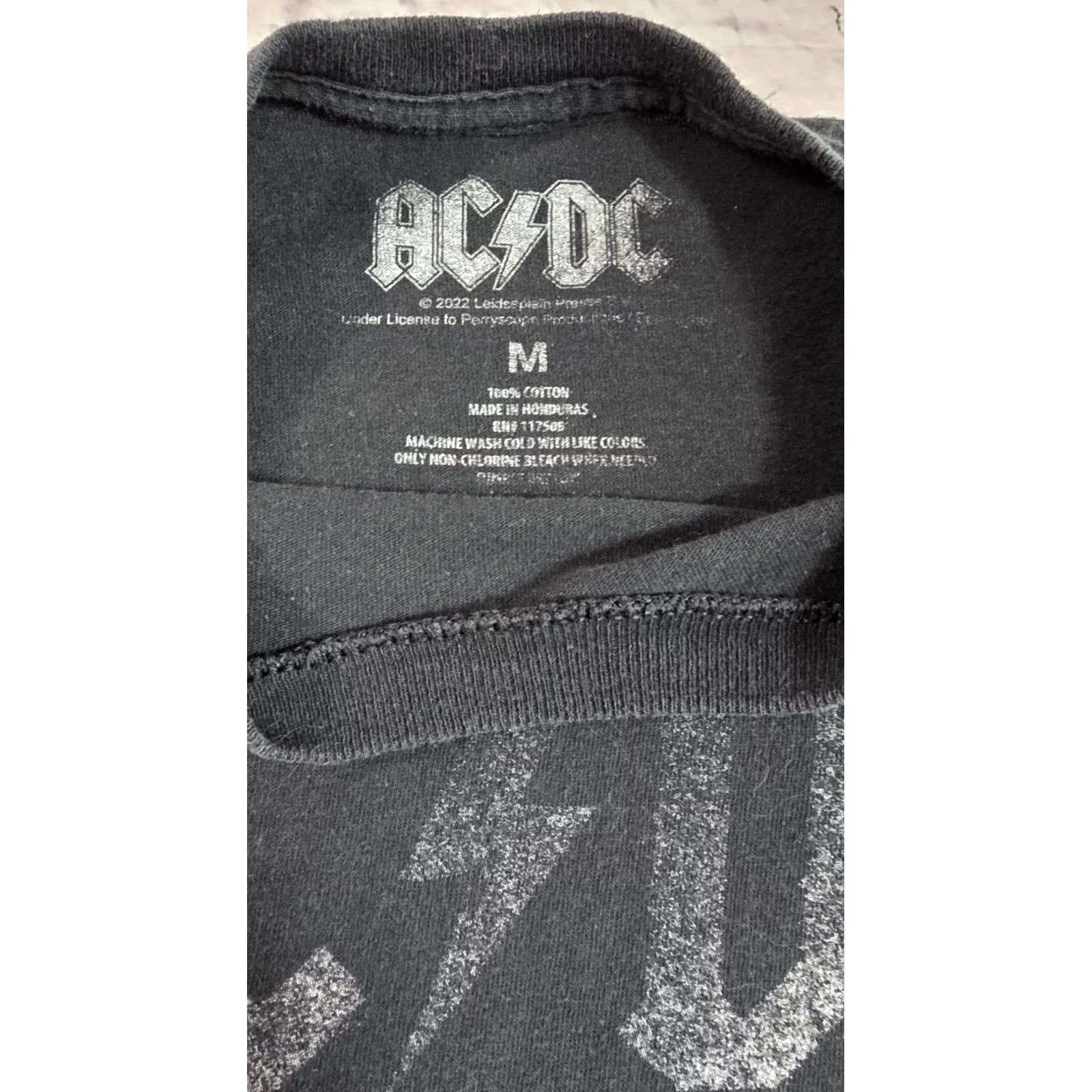 Vintage AC/DC Highway To Hell Black T-shirt Men M EUC Size Medium Brand M & M Shirt Size US M / EU 48-50 / 2 - 6 Thumbnail