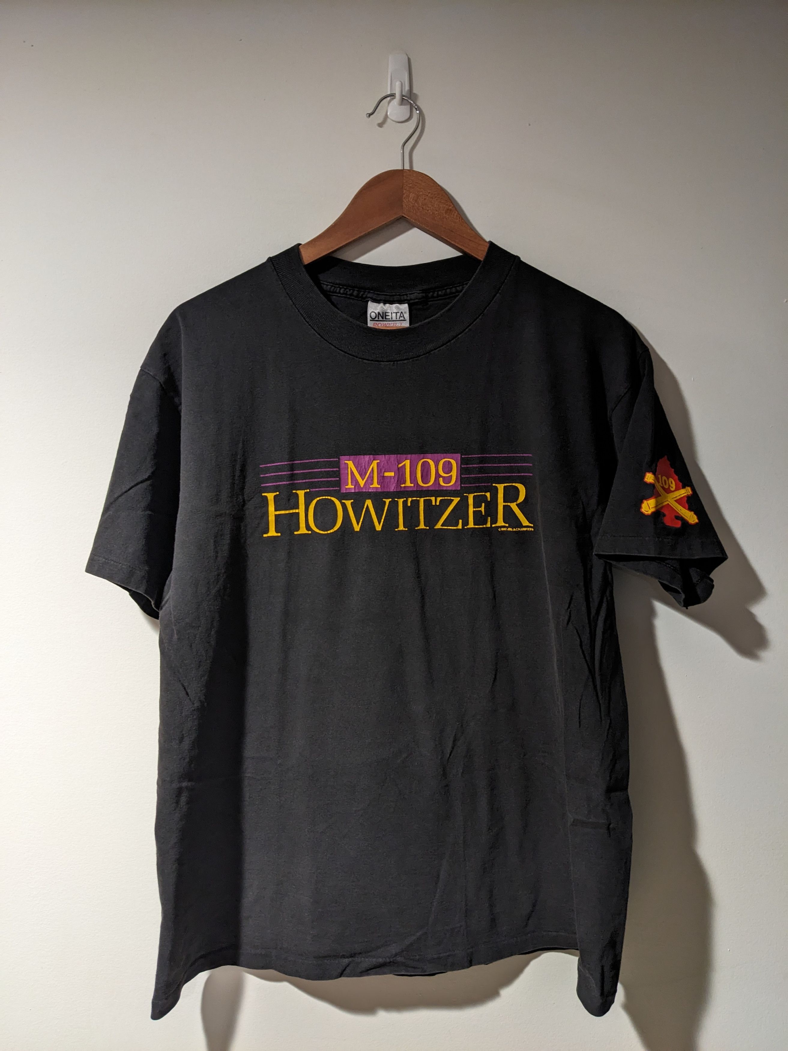 Vintage Vintage 1992 M-109 Howitzer Tank Military Large T-Shirt Size US L / EU 52-54 / 3 - 4 Thumbnail