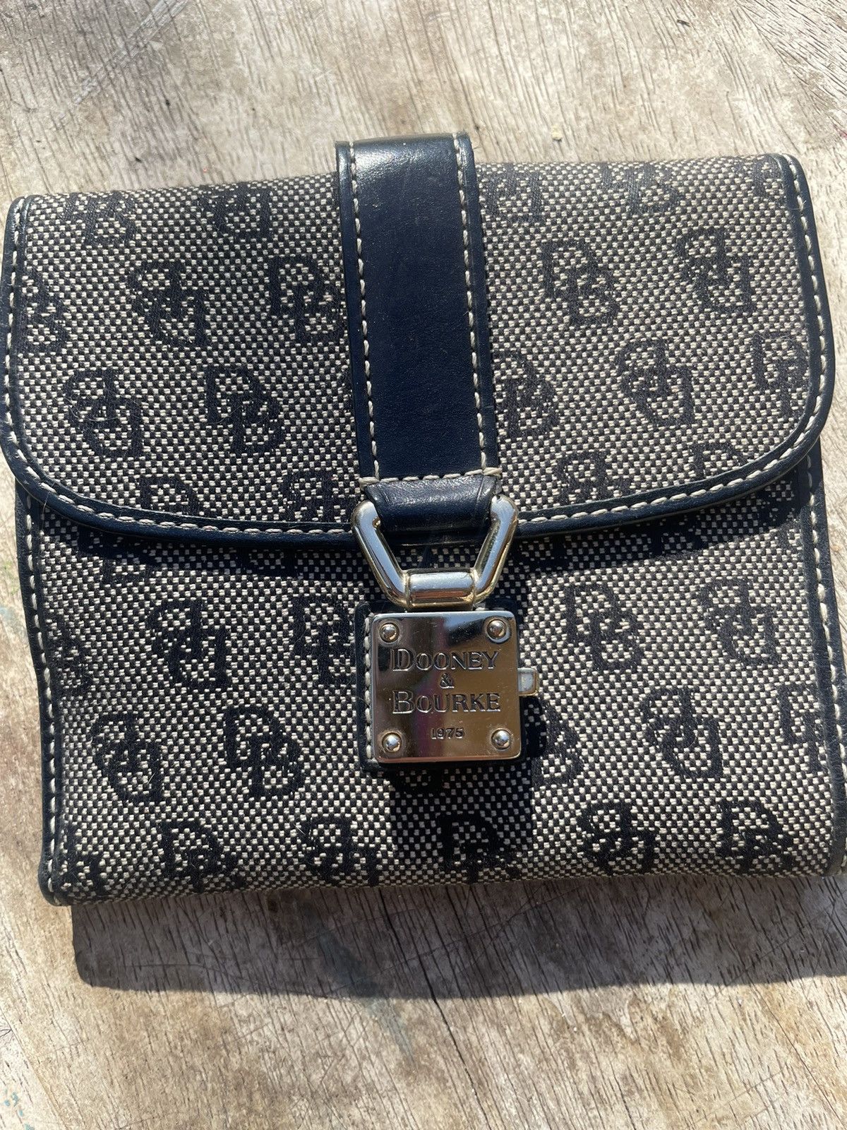 Dooney & Bourke Dooney & Bourke classic black logo wallet Size ONE SIZE - 2 Thumbnail