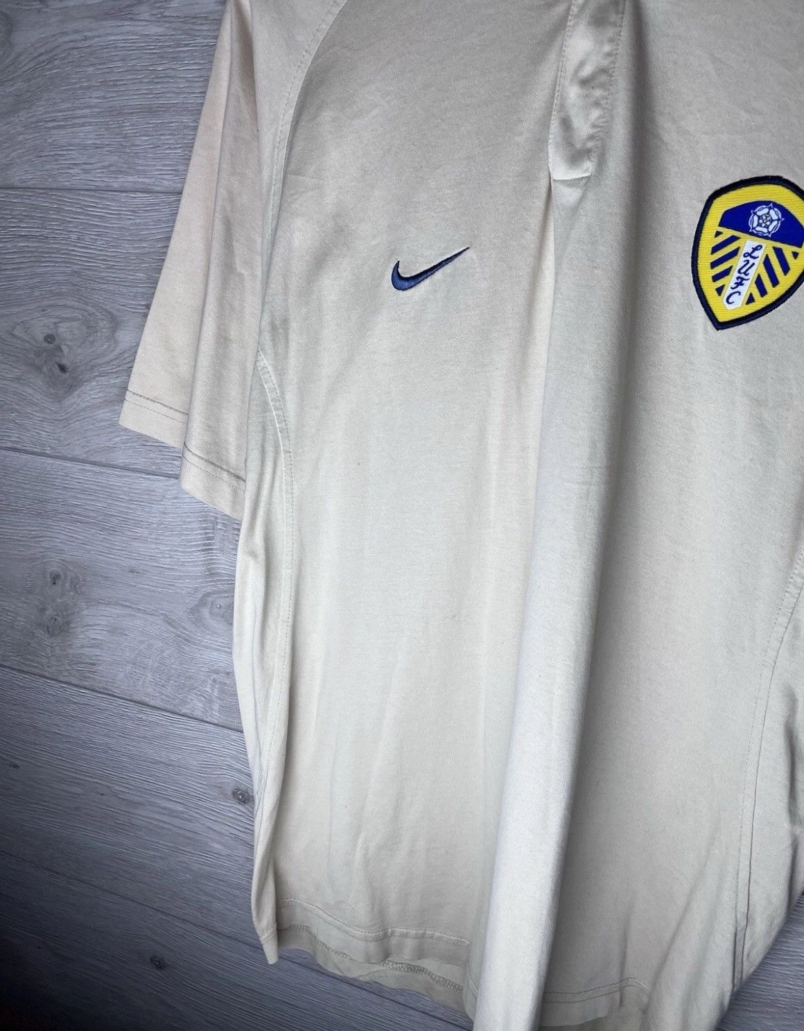 Vintage Vintage men’s soccer jersey Nike FC Leeds United 90s polo Size US M / EU 48-50 / 2 - 5 Thumbnail