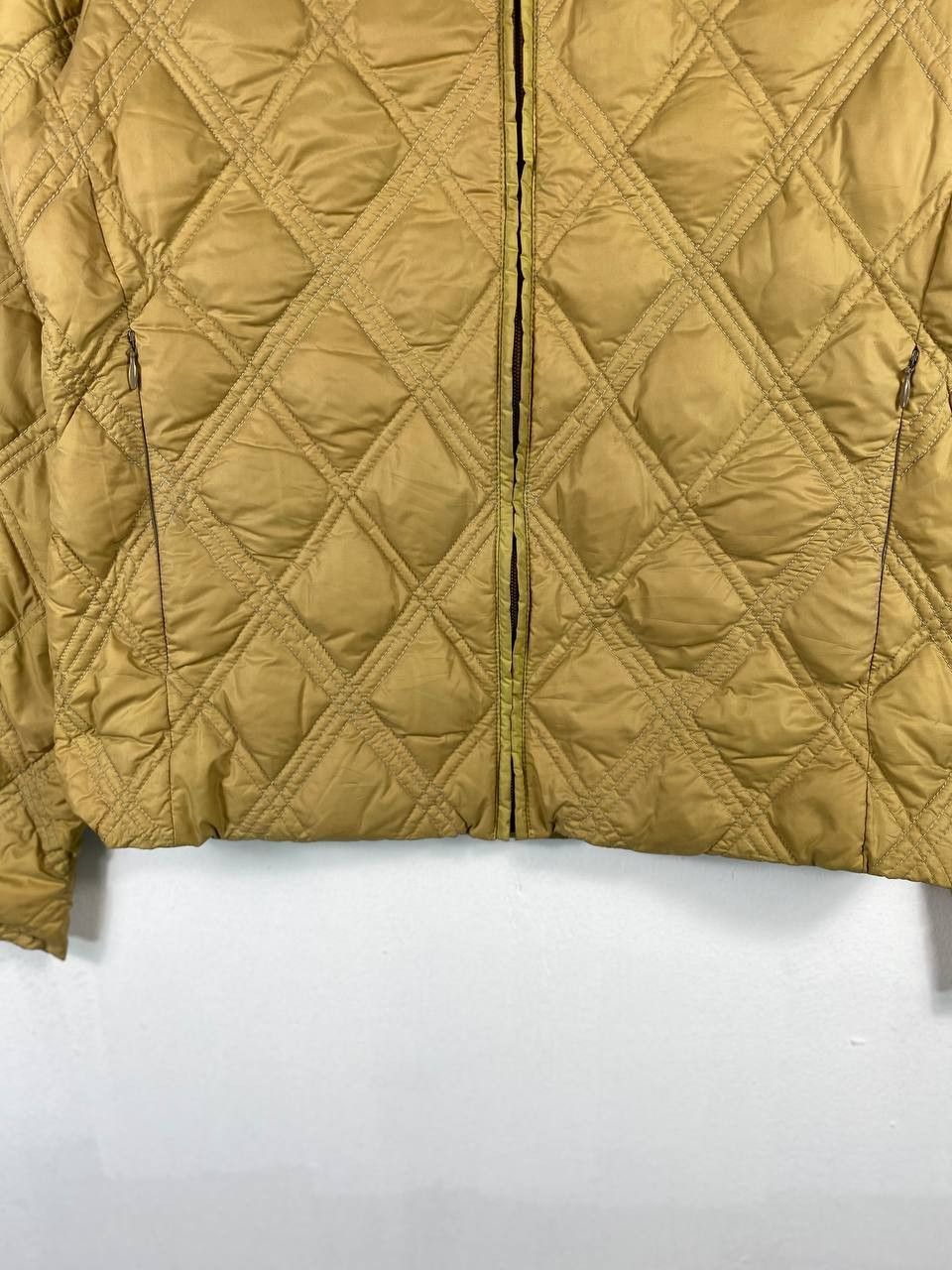 Moncler vintage moncler down puffer jacket very nice design Size US M / EU 48-50 / 2 - 3 Thumbnail
