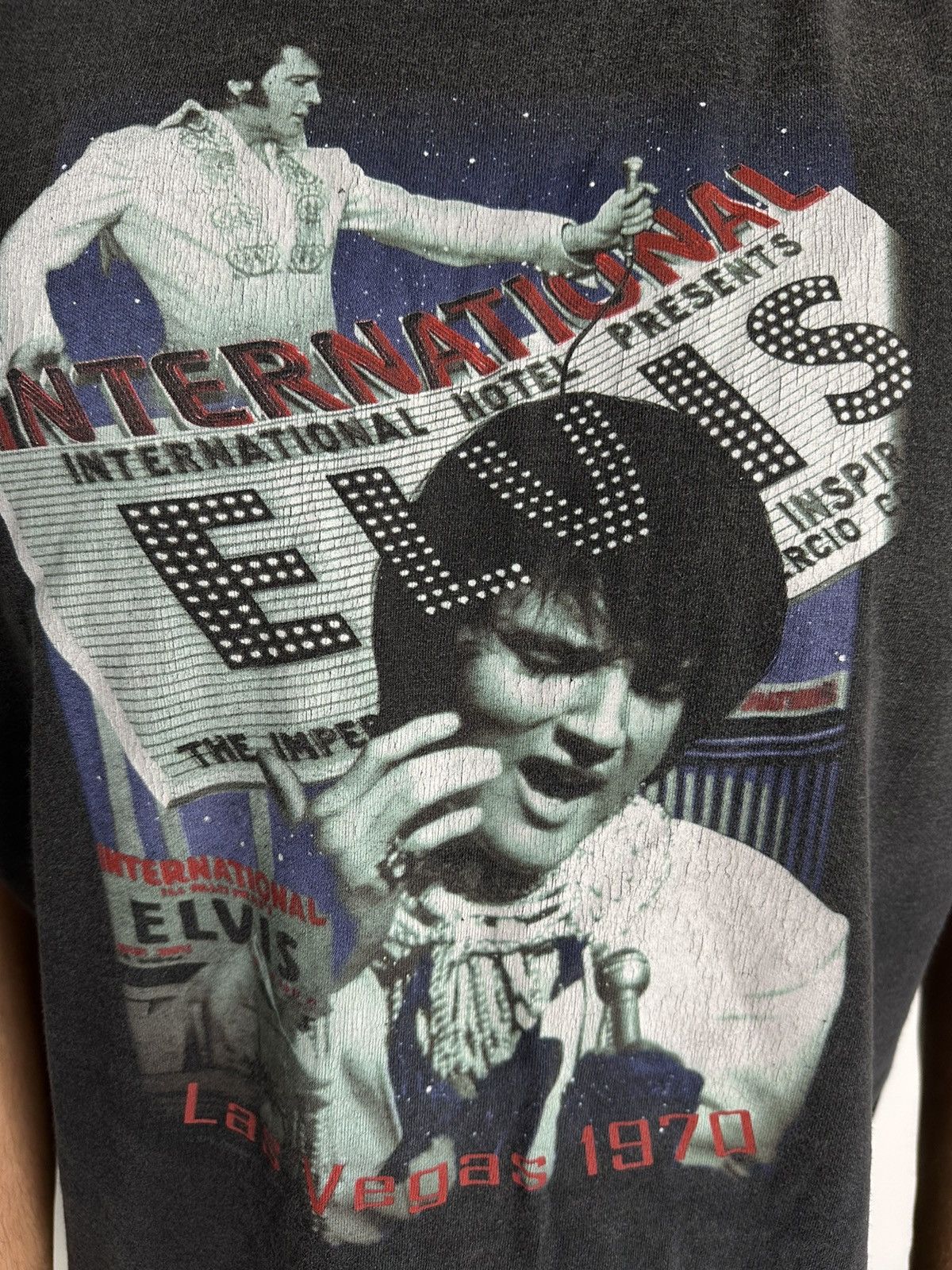 Band Tees × Vintage Vintage Elvis Presley T-shirt Las Vegas Hotel Presents Size US XXL / EU 58 / 5 - 4 Thumbnail