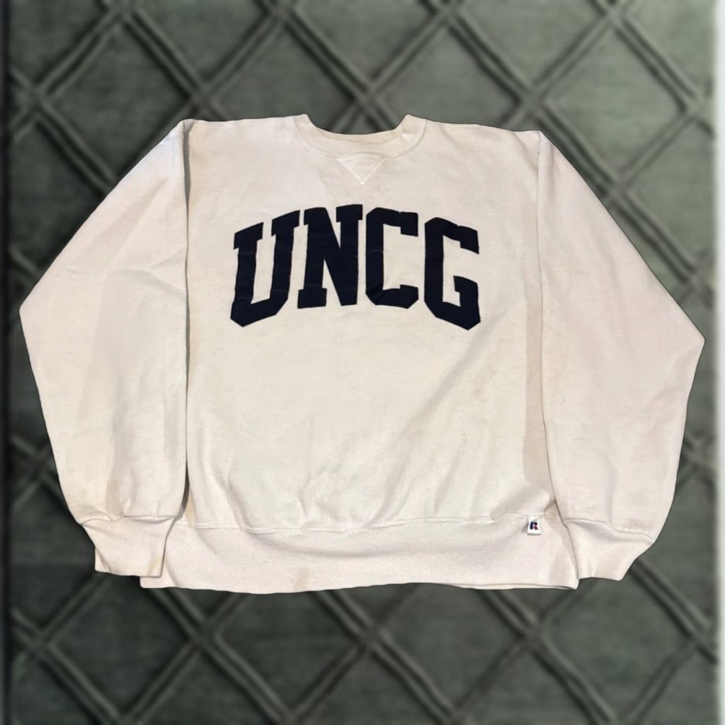 Russell Athletic VINTAGE Russell Athletic USA Crewneck Sweatshirt XL Mens White Pullover USA Theme Men XL White Russell Athletic Crewneck Sweatshirt Size US XL / EU 56 / 4 - 1 Thumbnail