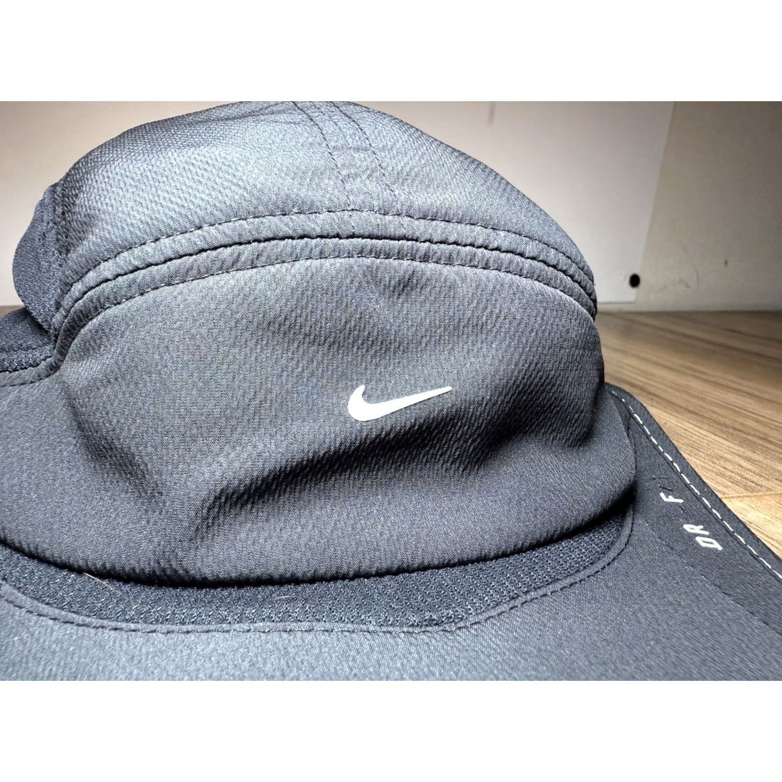 Nike VINTAGE Nike Hat Cap Black DriFit Mini Swoosh Feather Light Panel Tailwind Y2K 2000s Mens Size ONE SIZE - 4 Thumbnail