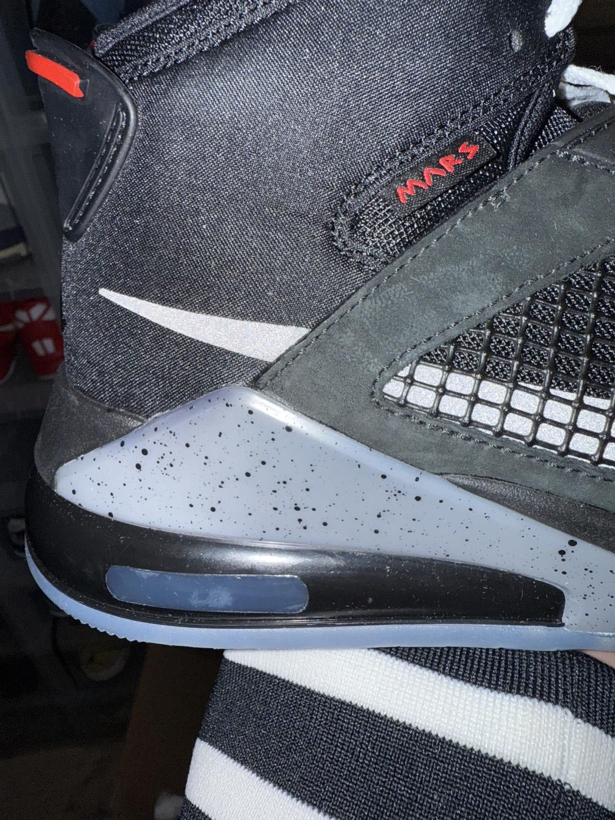 Nike Jordan Men’s Mars 270 Black Metallic Silver Sample Size US 9 / EU 42 - 5 Thumbnail