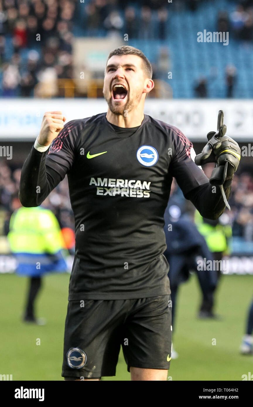 Nike Brighton & Hove Albion 2019/20 Goalkeeper Long Sleeve Jersey Size US L / EU 52-54 / 3 - 2 Thumbnail