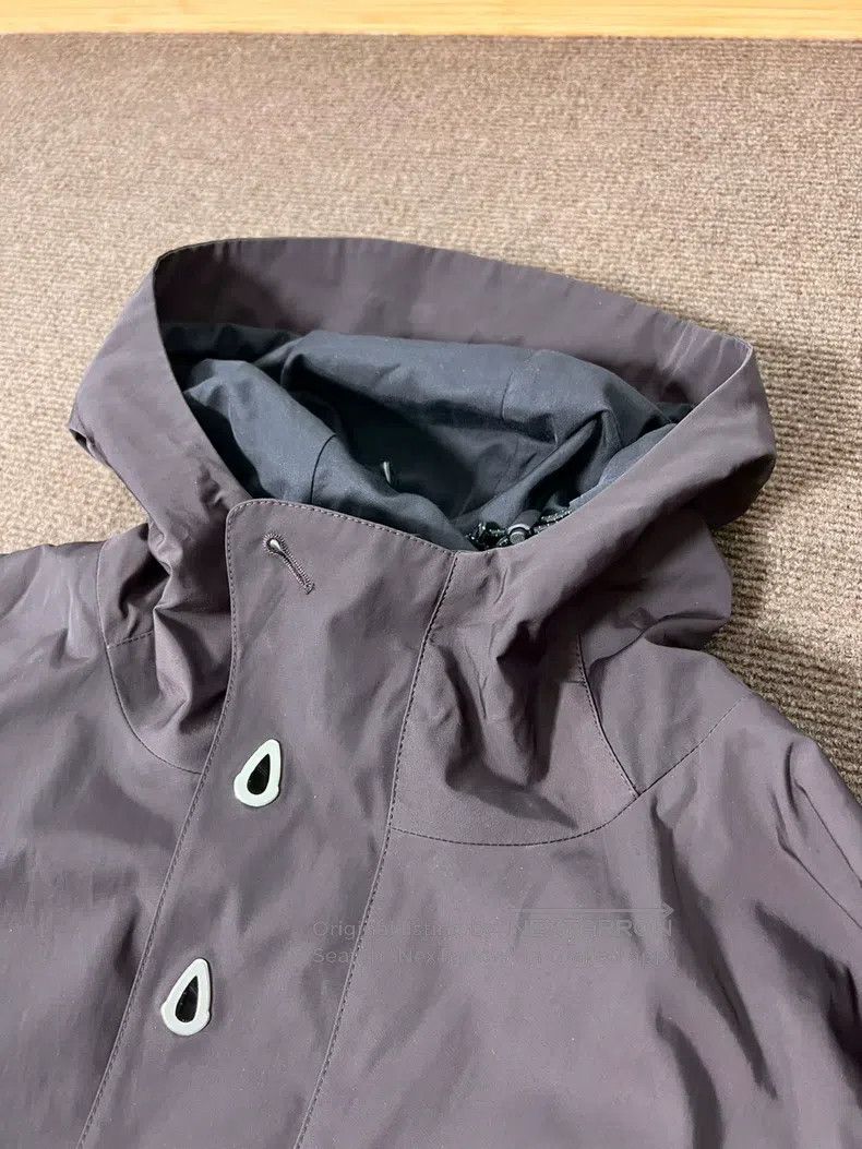 Kiko Kostadinov Kiko Kostadinov Moylita Waterproof Jacket, Limited Edition Size US M / EU 48-50 / 2 - 3 Thumbnail
