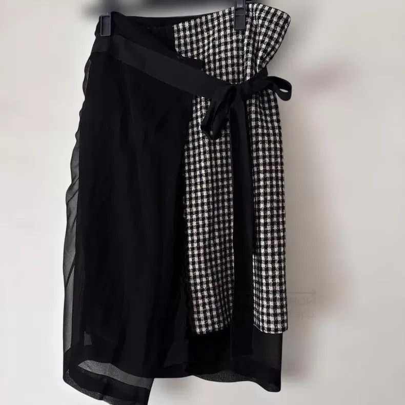 Comme des Garcons Comme Des Garcons size F Silk and Wool Tie Waist Skirt Size 23" - 1 Thumbnail