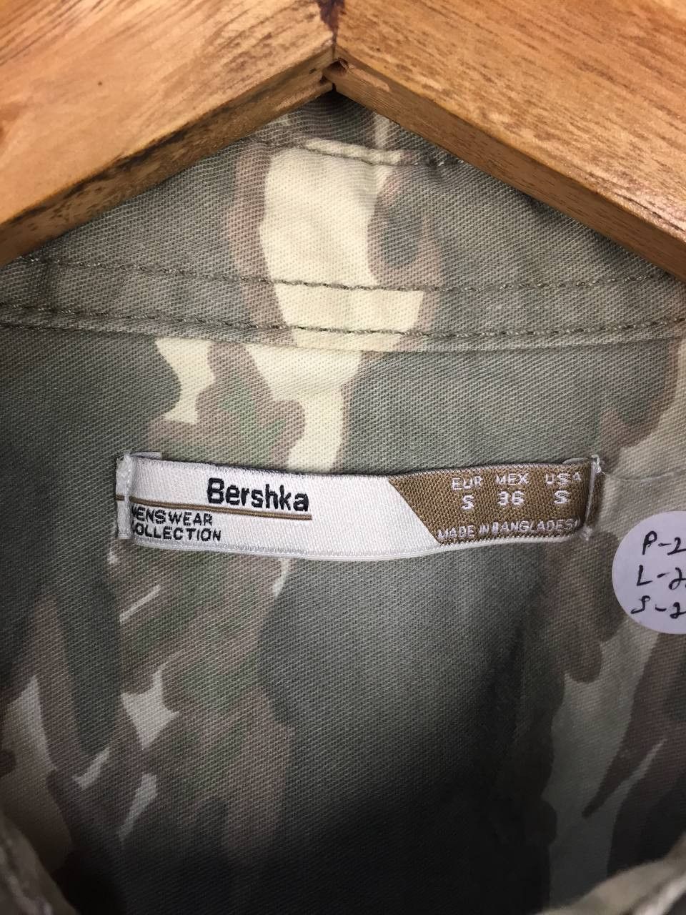 Bershka Bershka Tiger Stripe Camouflage Snap Button Overshirt Size US S / EU 44-46 / 1 - 9 Thumbnail