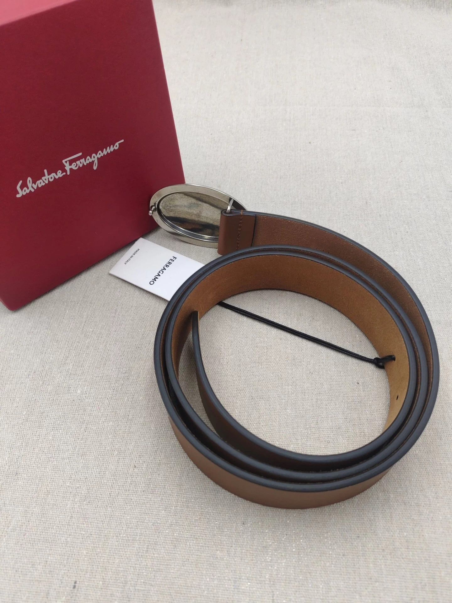 Salvatore Ferragamo Ferragamo Gold Buckle Distressed Brown Belt Size ONE SIZE - 2 Thumbnail