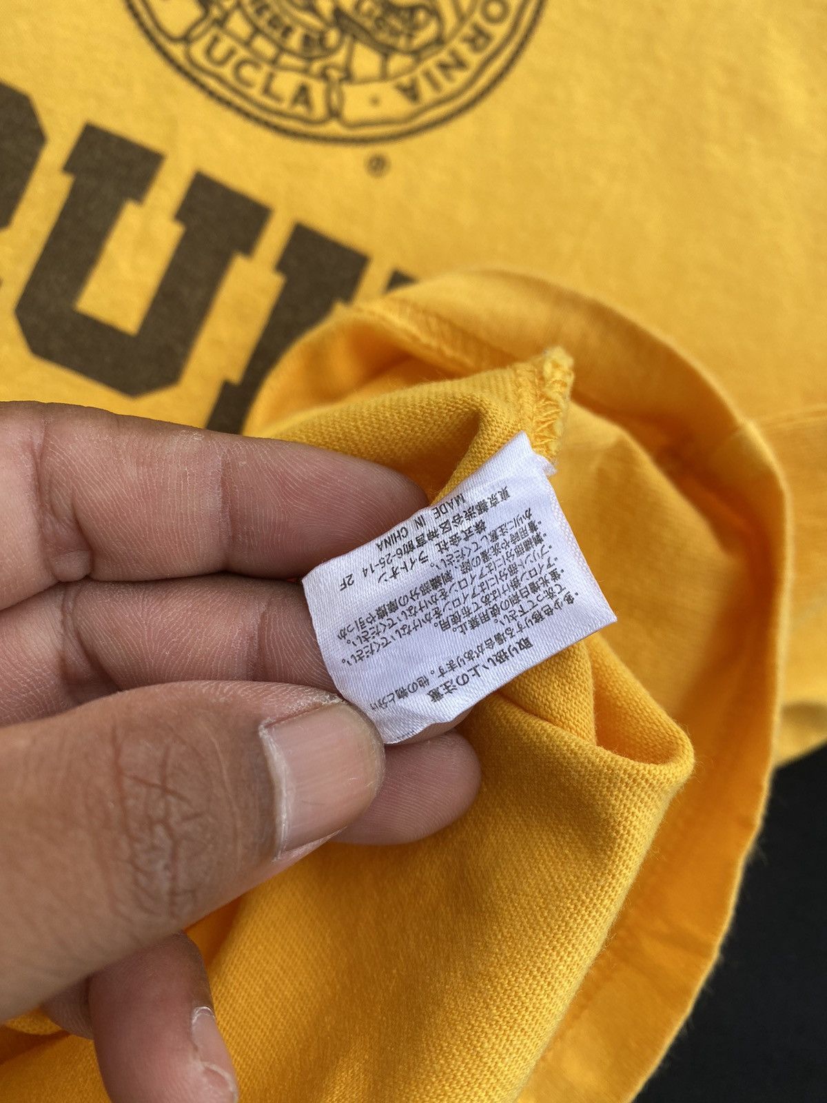 Vintage Rare Vintage UCLA Bruins Tshirt Size US S / EU 44-46 / 1 - 10 Thumbnail