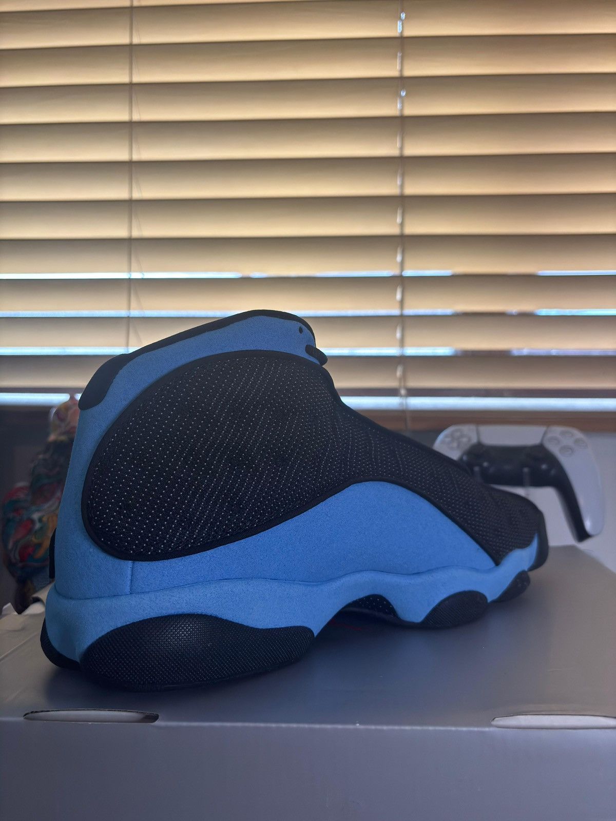 Jordan Brand Nike Air Jordan 13 Retro "University Blue" Size US 11 / EU 44 - 4 Thumbnail