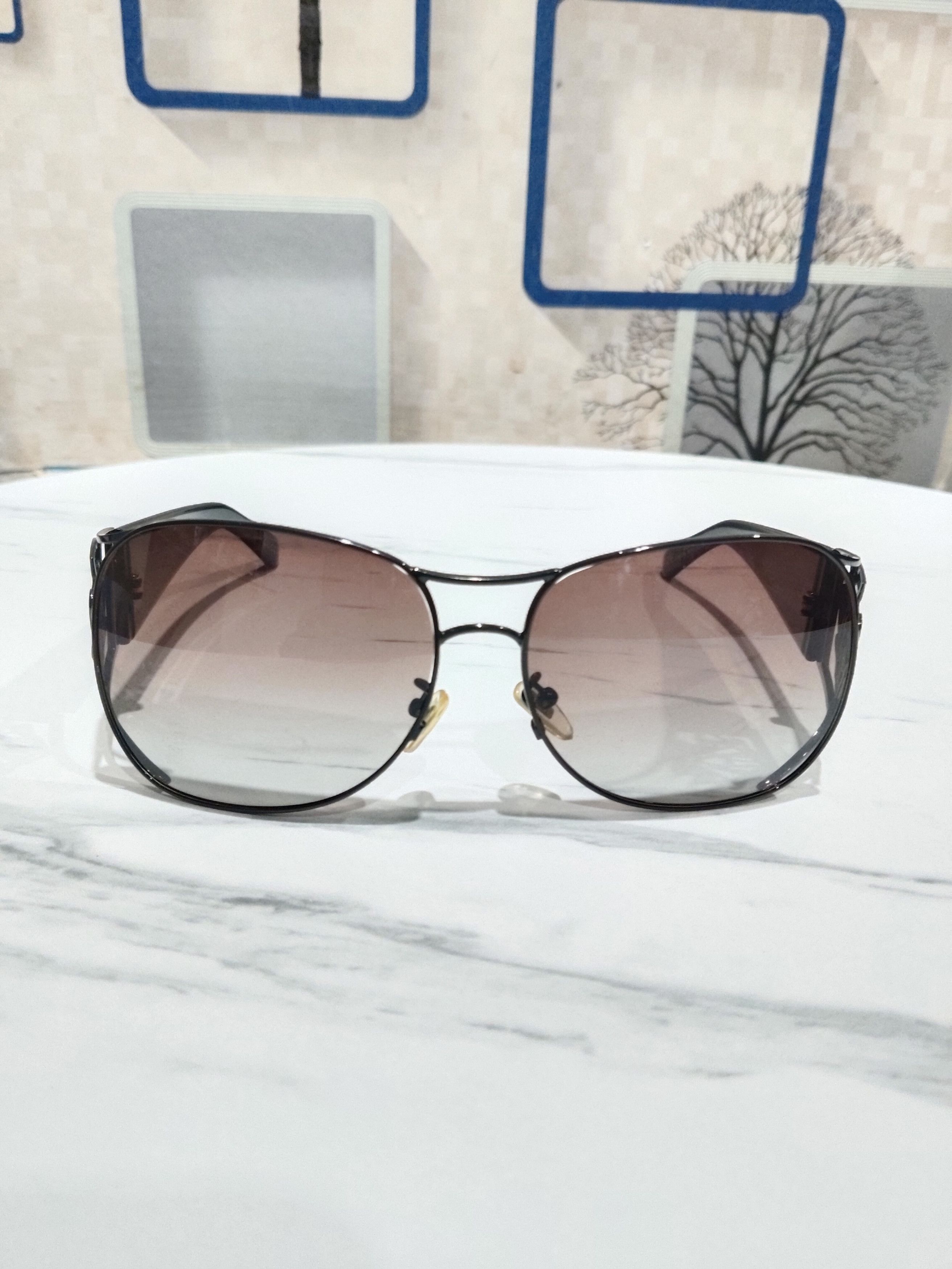 GU Gucci big logo sunglass Size ONE SIZE - 3 Thumbnail