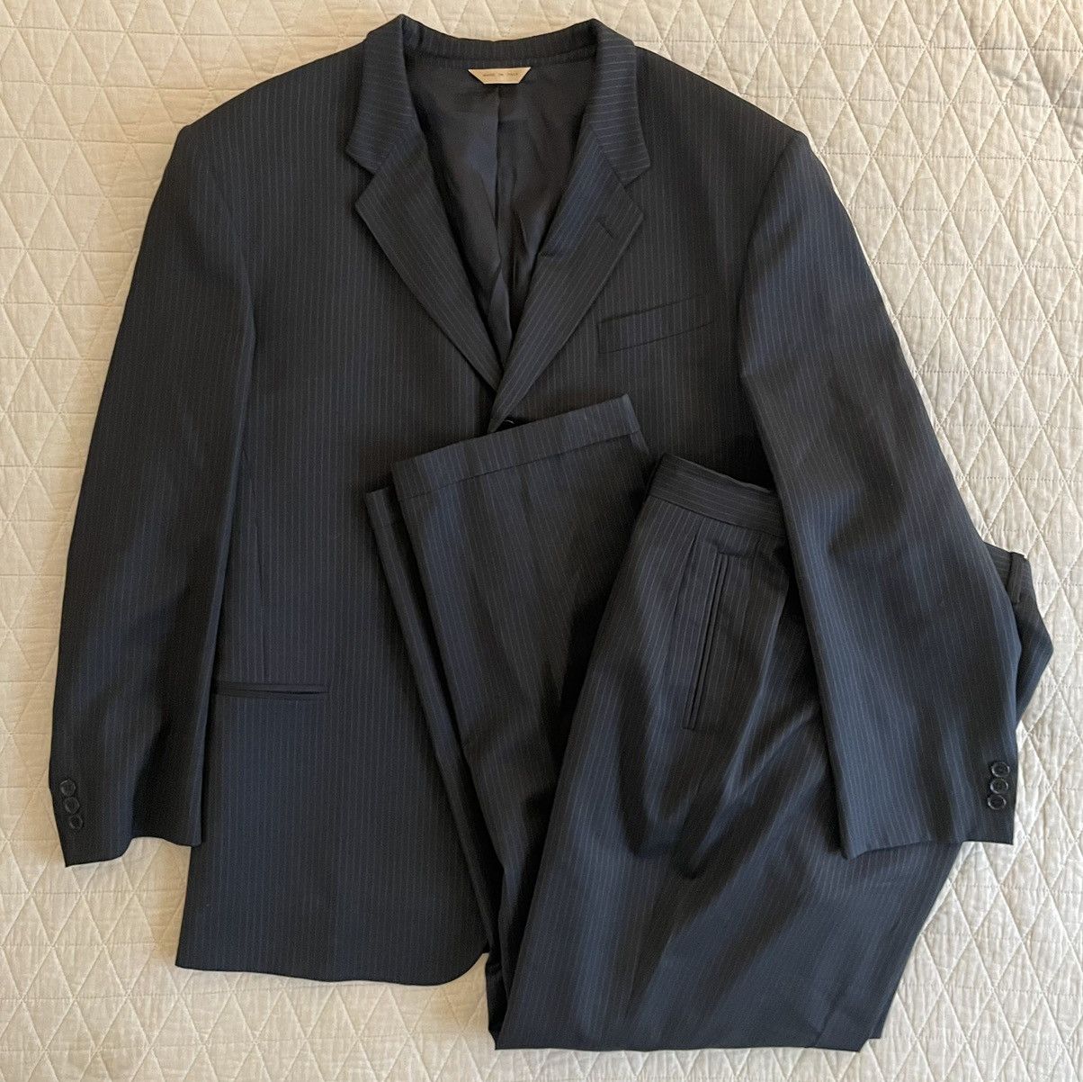 Donna Karan × Vintage Fine Stripe 3-Button Wool Suit Size 46R - 1 Thumbnail