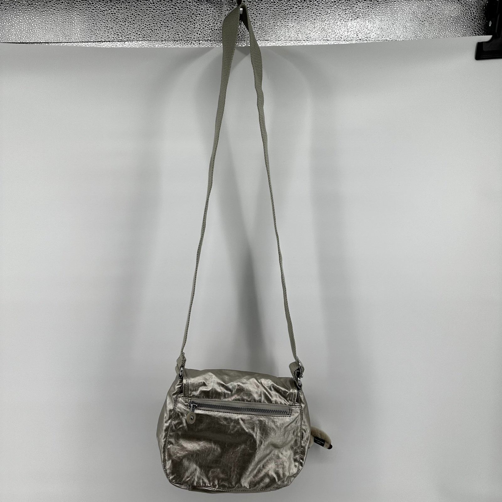 Other Kipling Maceio Metallic Crossbody Bag Strap Zip Silver Size ONE SIZE - 3 Thumbnail
