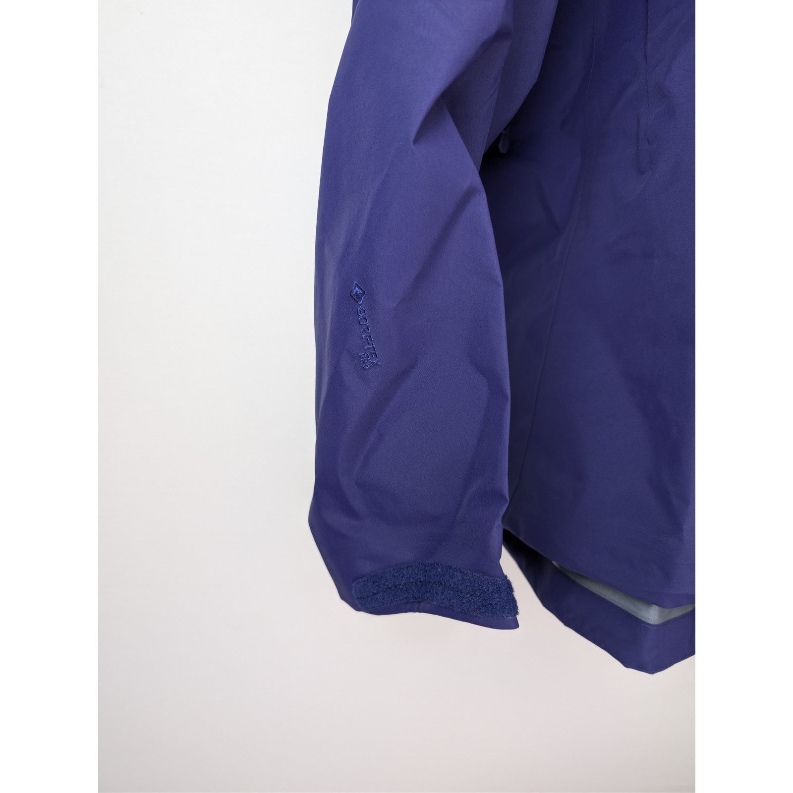 Arc'teryx o1rshd1 Alpha SV Jacket in Soulsonic / Black Size US XL / EU 56 / 4 - 6 Thumbnail
