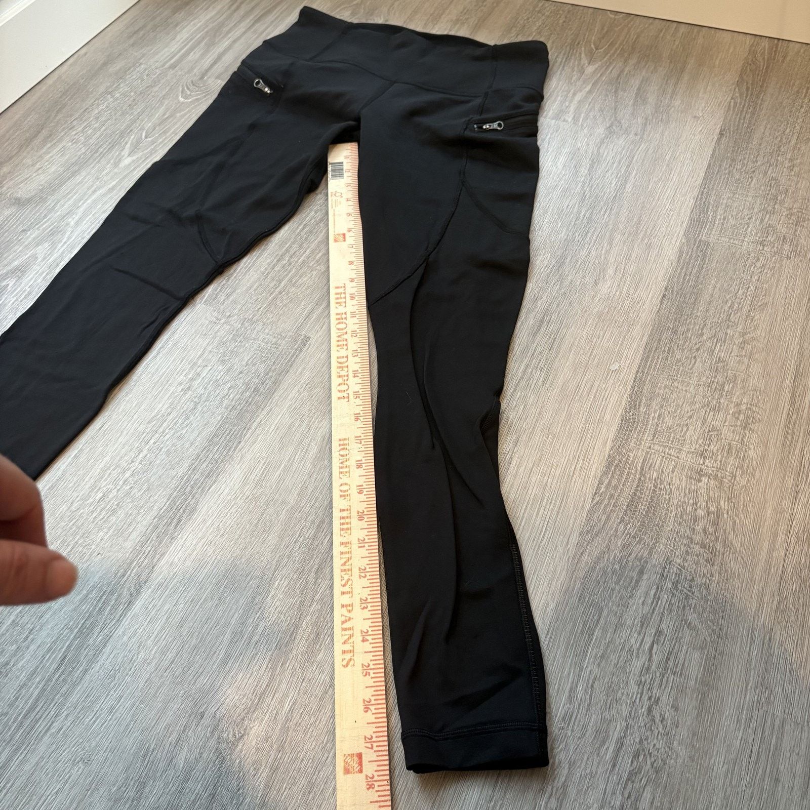 Lululemon Lululemon Women's Speed Up Tight 28 Black Zip Pockets Size 6 Size 28" / US 6 / IT 42 - 3 Thumbnail