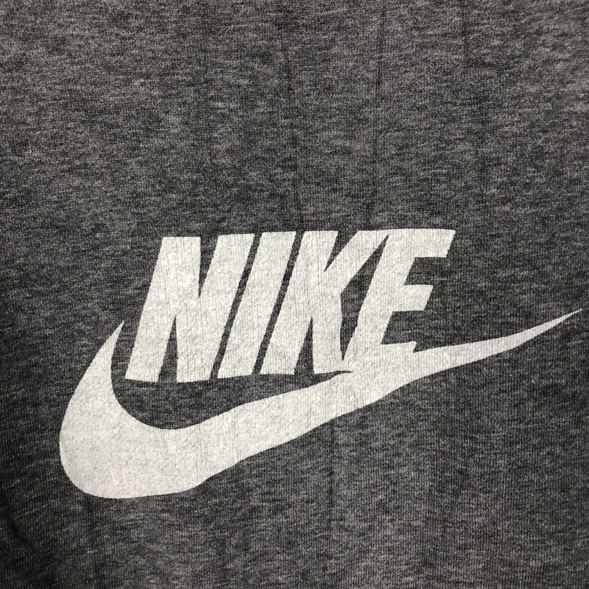 Nike 📌Vintage Sweatshirt Nike Big Logo Sun Faded Size US XL / EU 56 / 4 - 14 Thumbnail