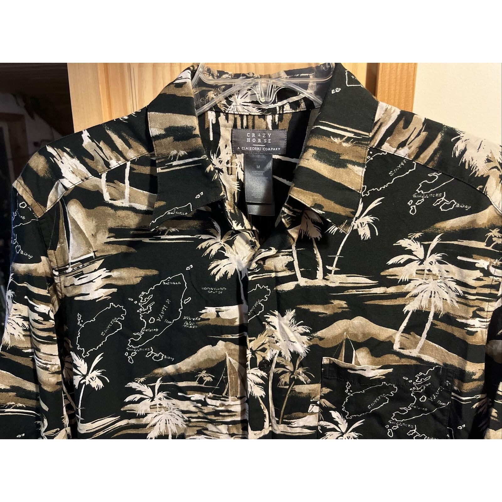 Other Crazy Horse Men's M Black Floral Button Rayon Hawaiian Shirt Size US M / EU 48-50 / 2 - 3 Thumbnail