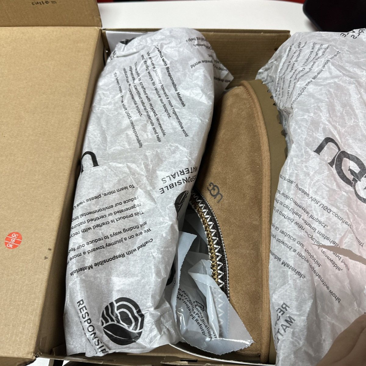 Ugg New Ugg Tasman Chestnut Mens 5950 Size US 11 / EU 44 - 18 Thumbnail