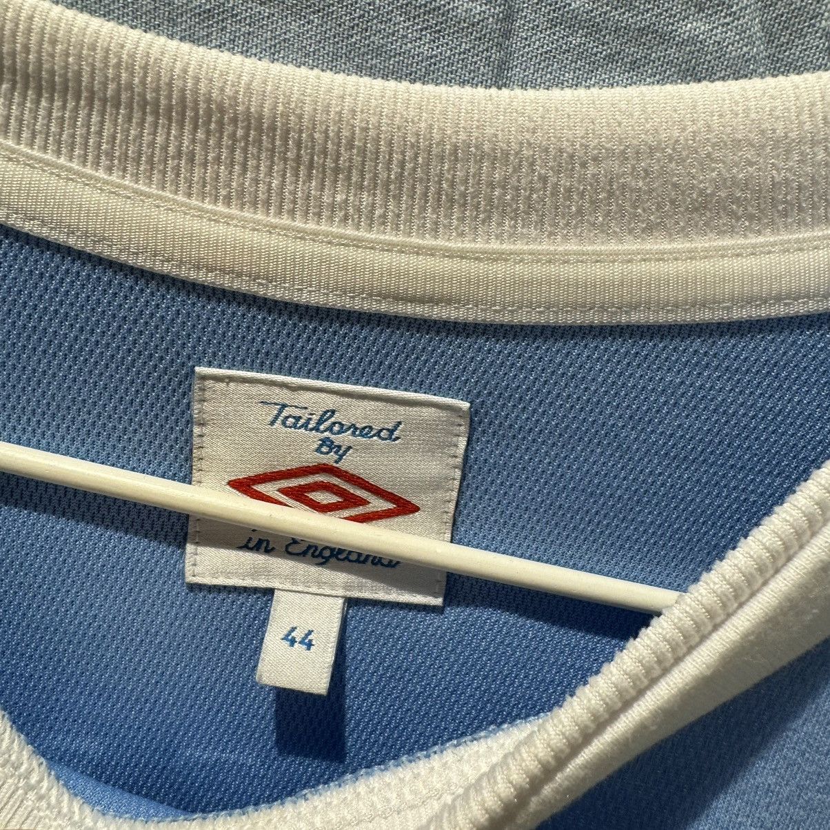 Umbro Manchester city 10/11 home shirt #32 Tevez Size US L / EU 52-54 / 3 - 6 Thumbnail