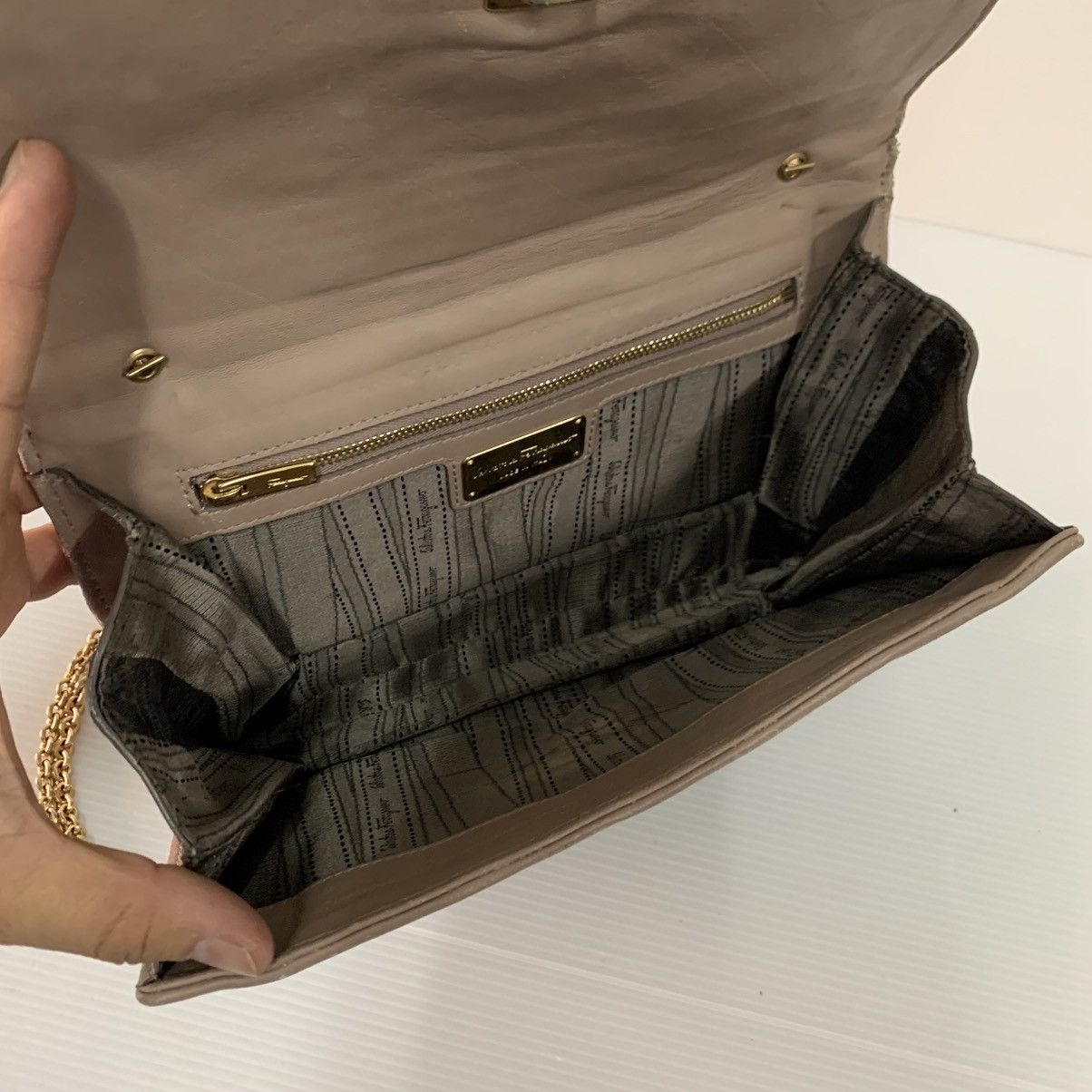 Salvatore Ferragamo Salvatore Ferragamo Chain Slingbag Size ONE SIZE - 10 Thumbnail