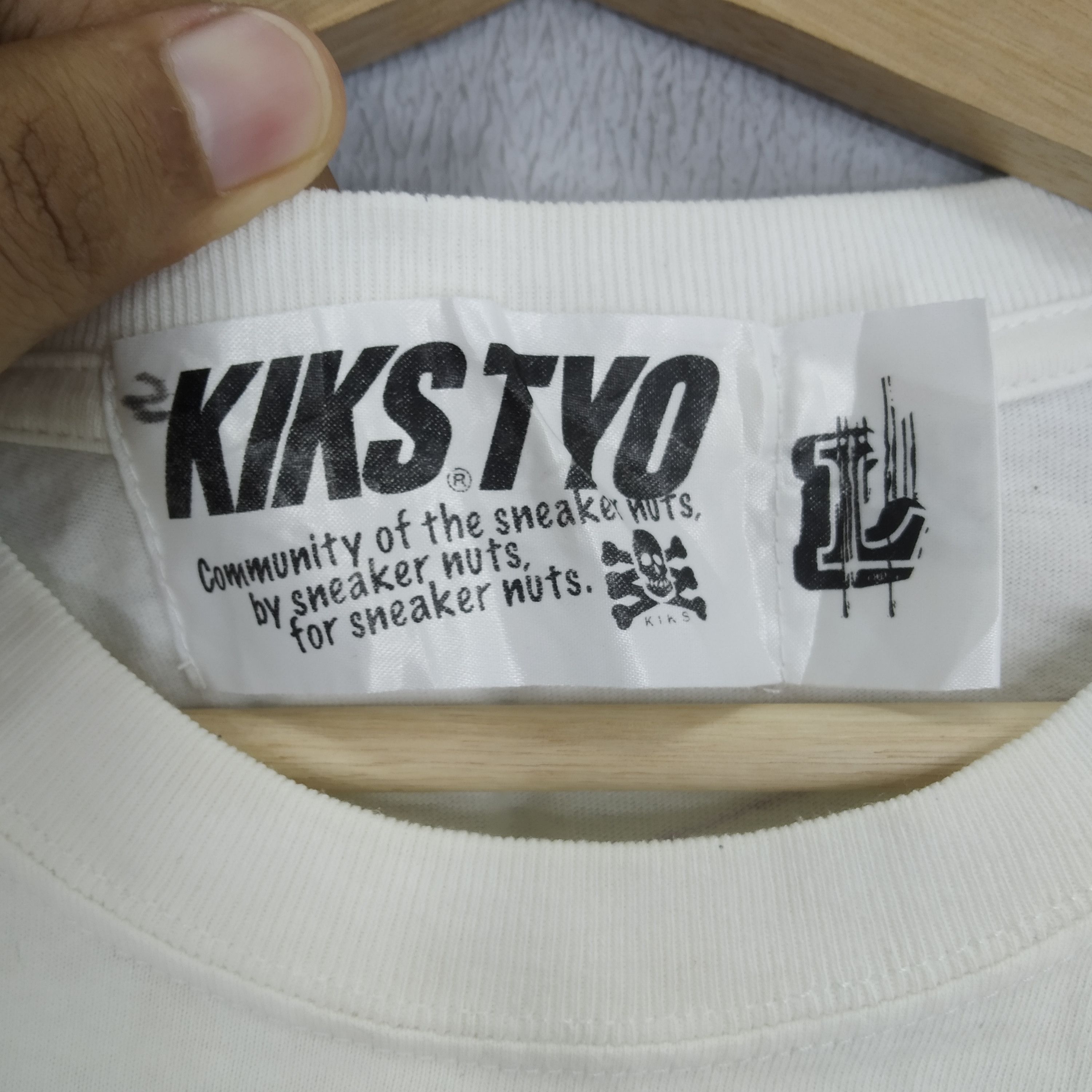 Japanese Brand × KIKS TYO × Vintage Vintage Kiks Tyo Big Printed Aki Hoshino Japanese Idol Tees Size US L / EU 52-54 / 3 - 10 Thumbnail